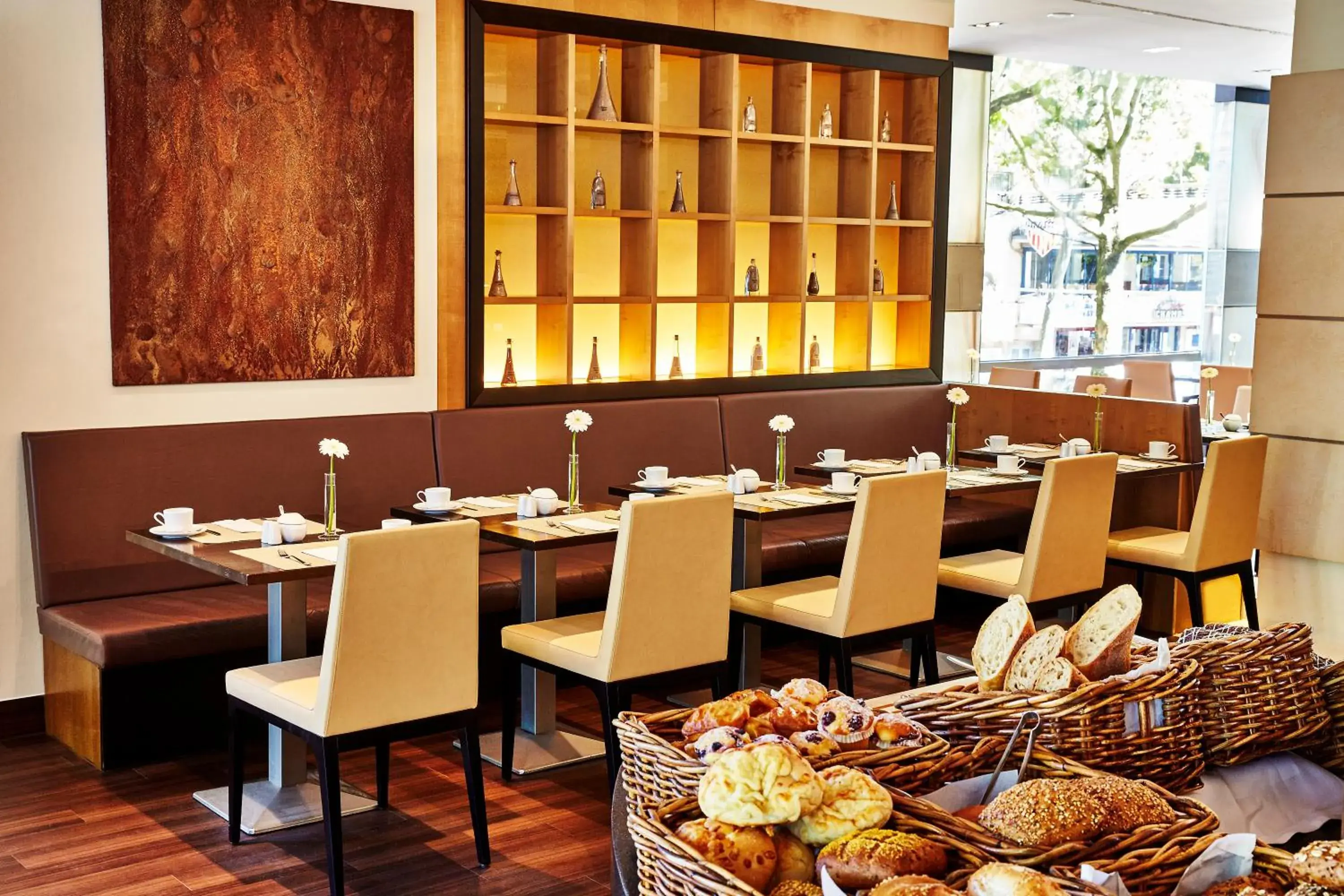 Restaurant/places to eat in Steigenberger Hotel Köln Restaurant/places to eat in Steigenberger Hotel Köln