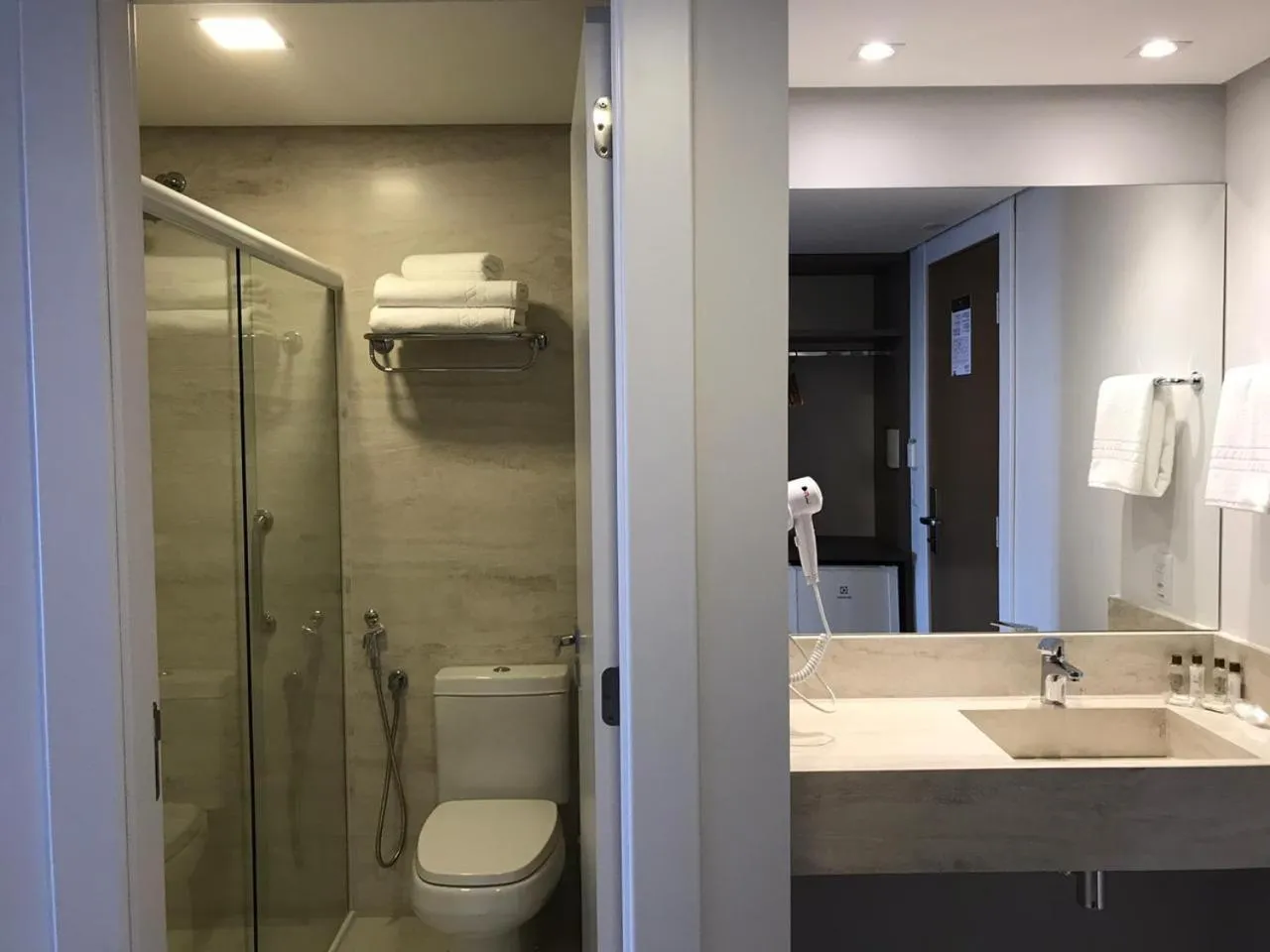 Bathroom in Figueiras Hotel & Eventos