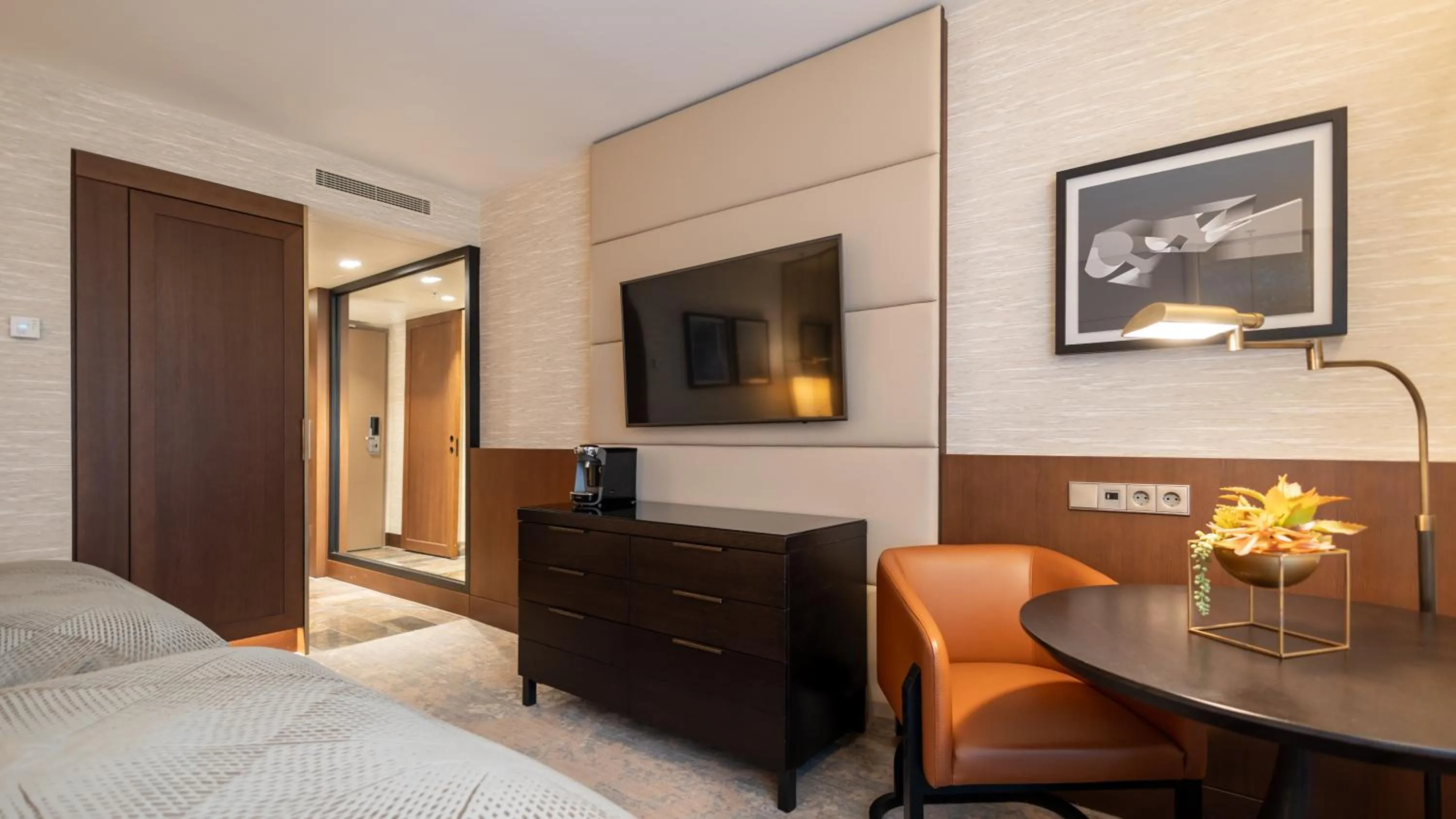 Bedroom, Bed in InterContinental Berlin by IHG