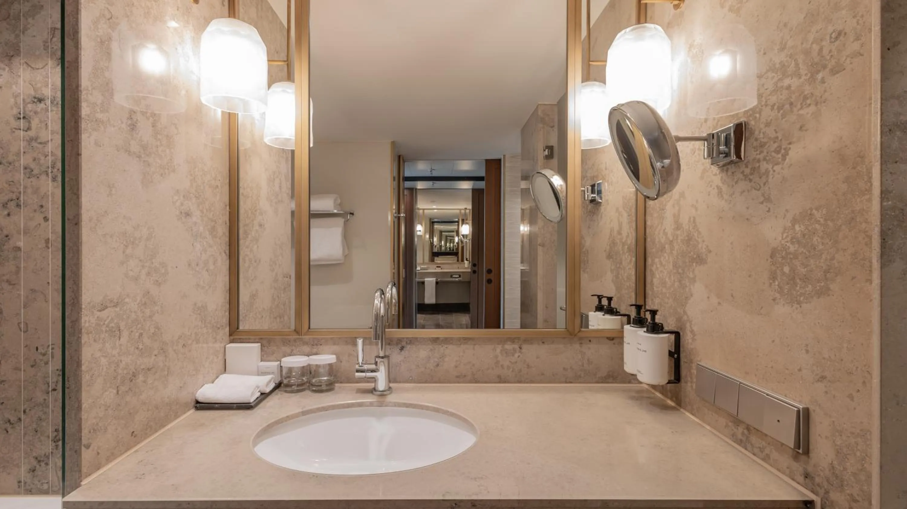 Bathroom in InterContinental Berlin by IHG