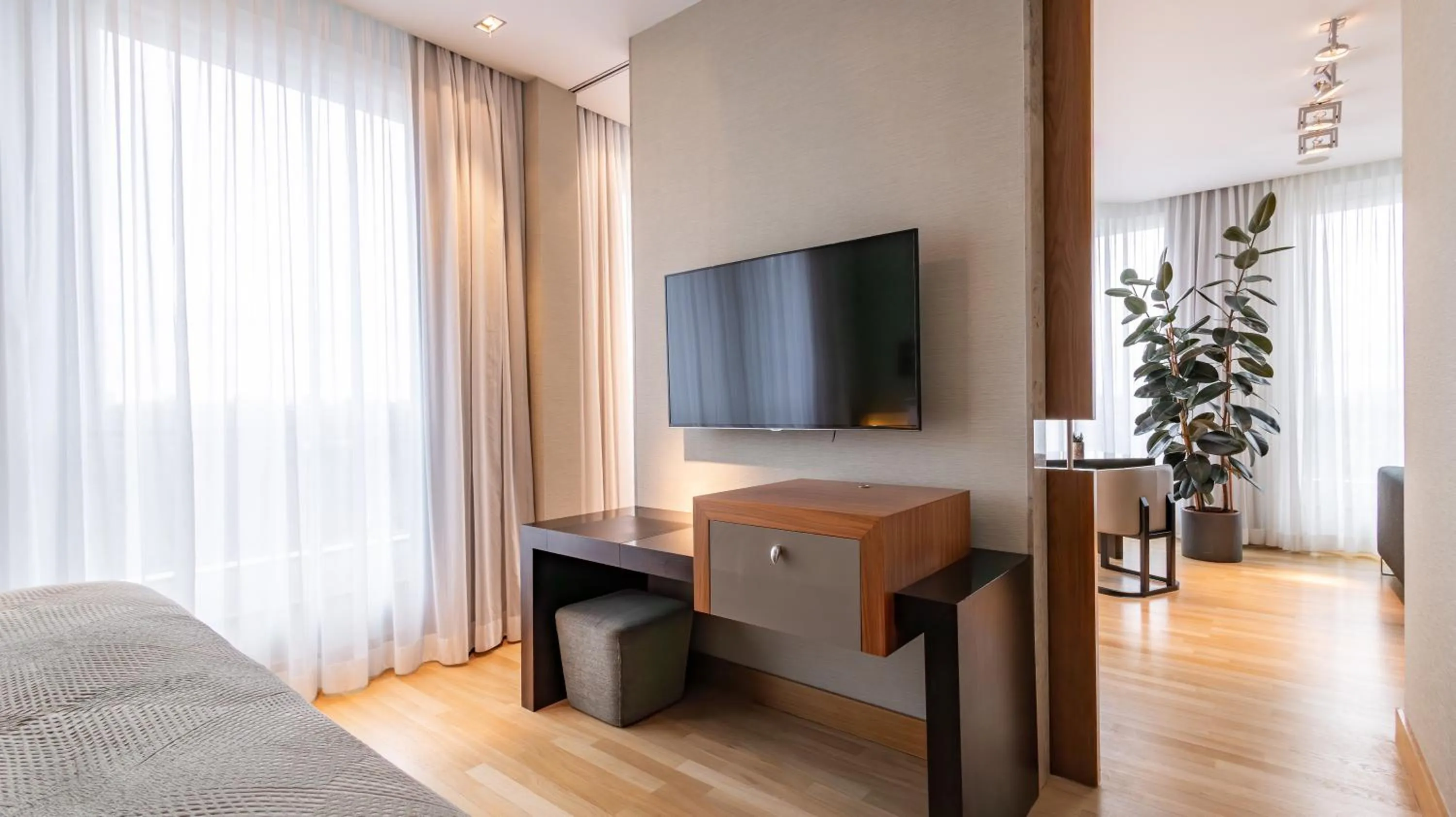 Bed in InterContinental Berlin by IHG