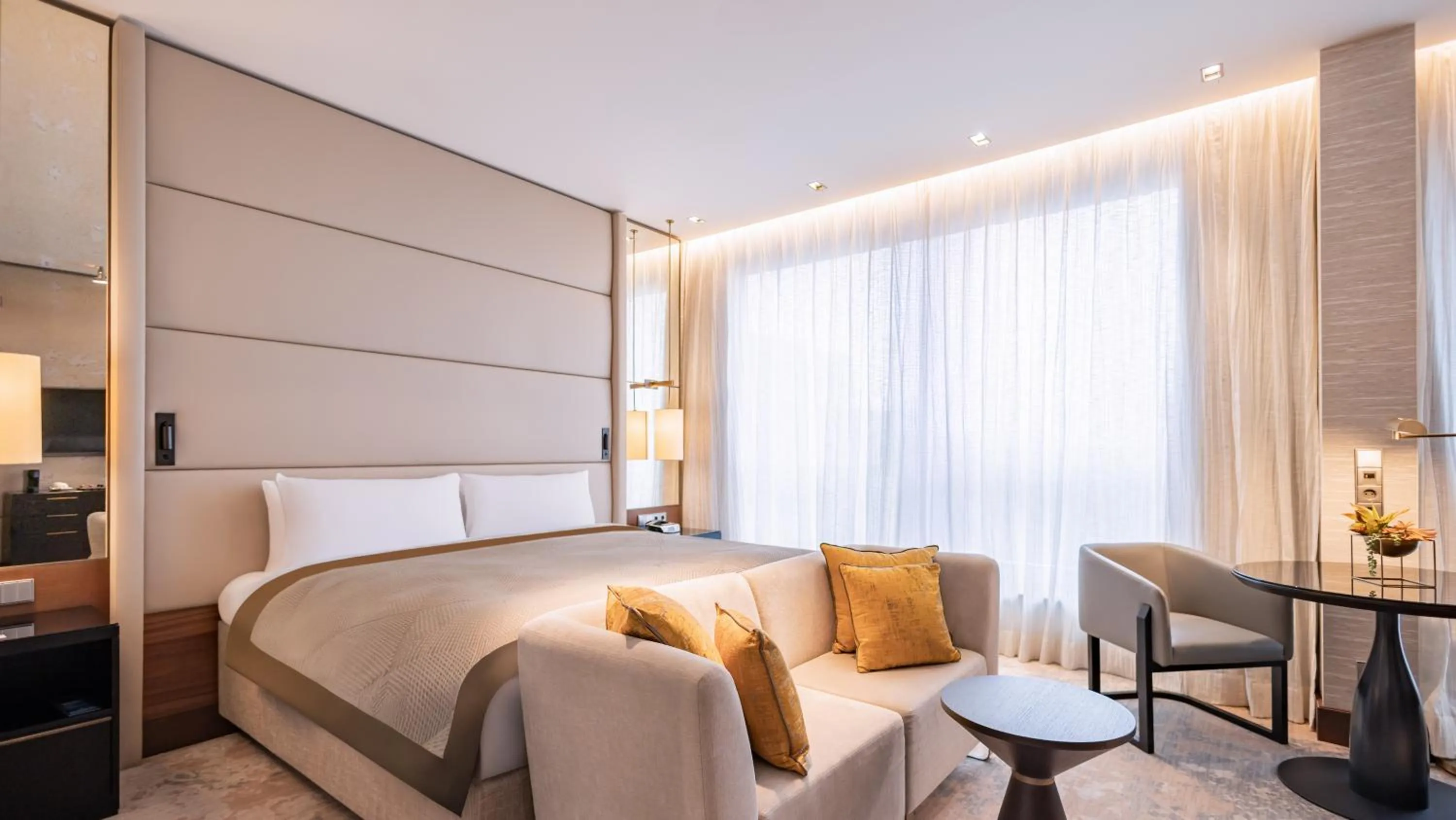 Bed in InterContinental Berlin by IHG