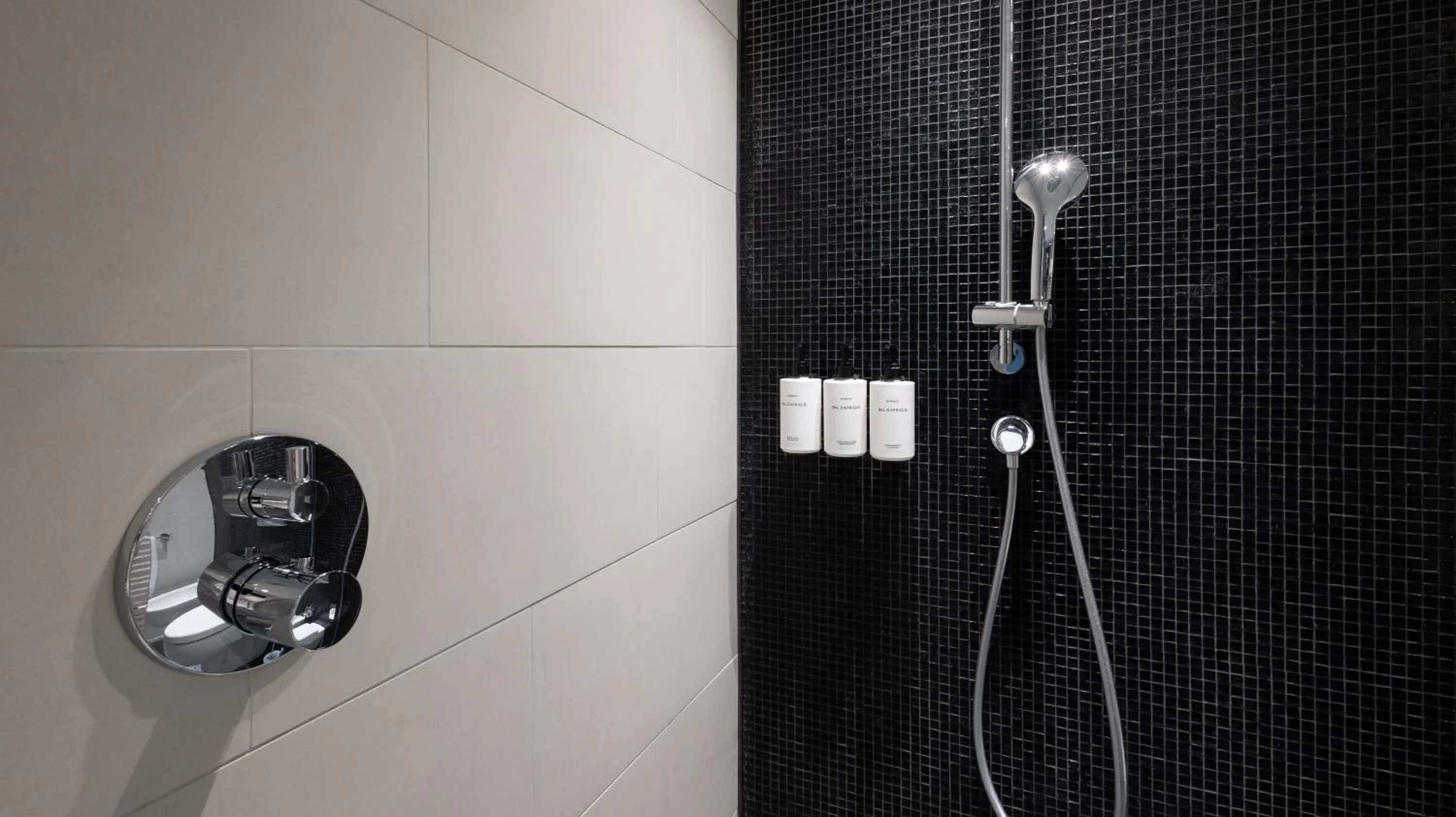 Shower in InterContinental Berlin by IHG