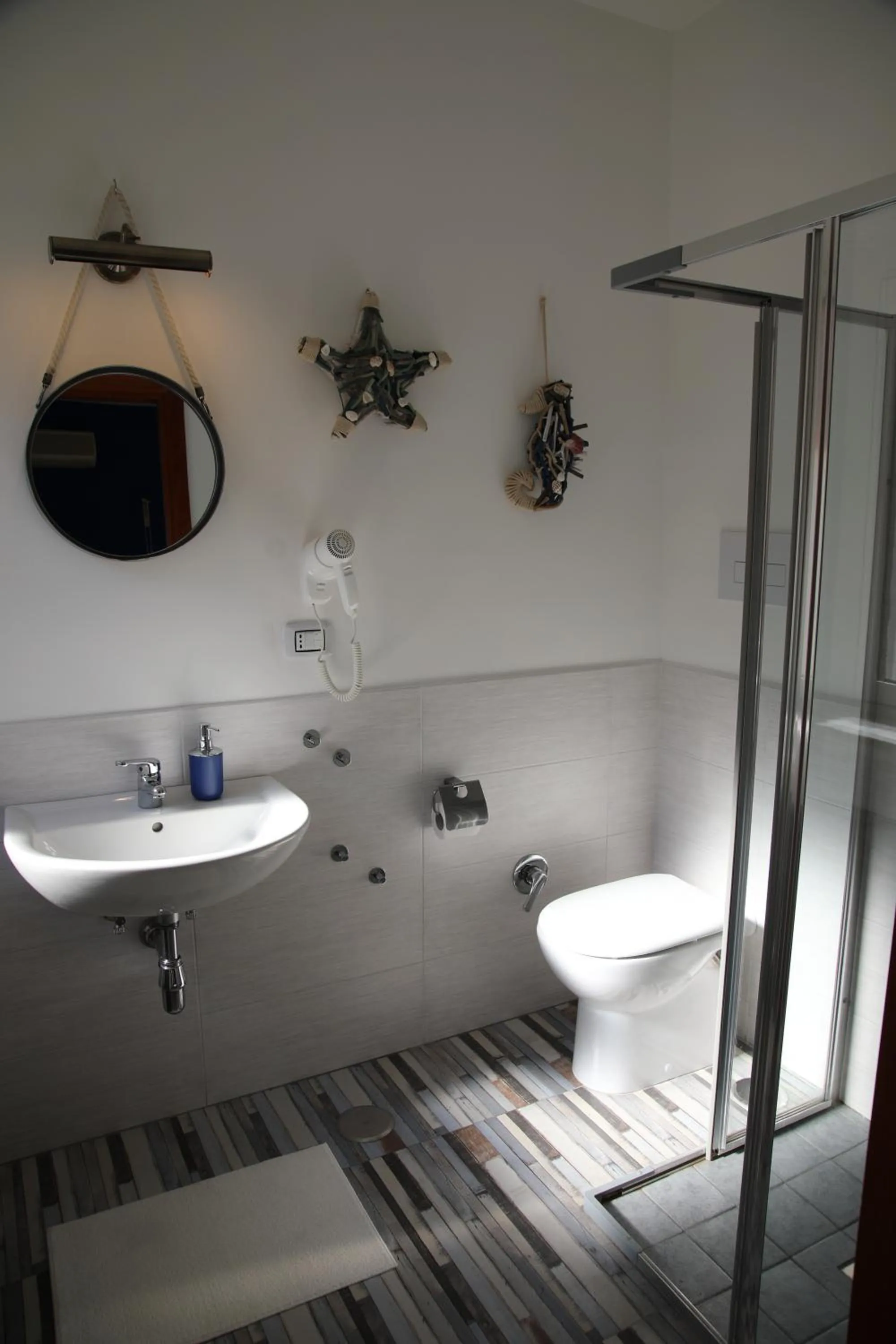 Bathroom in Laetitia guest house116