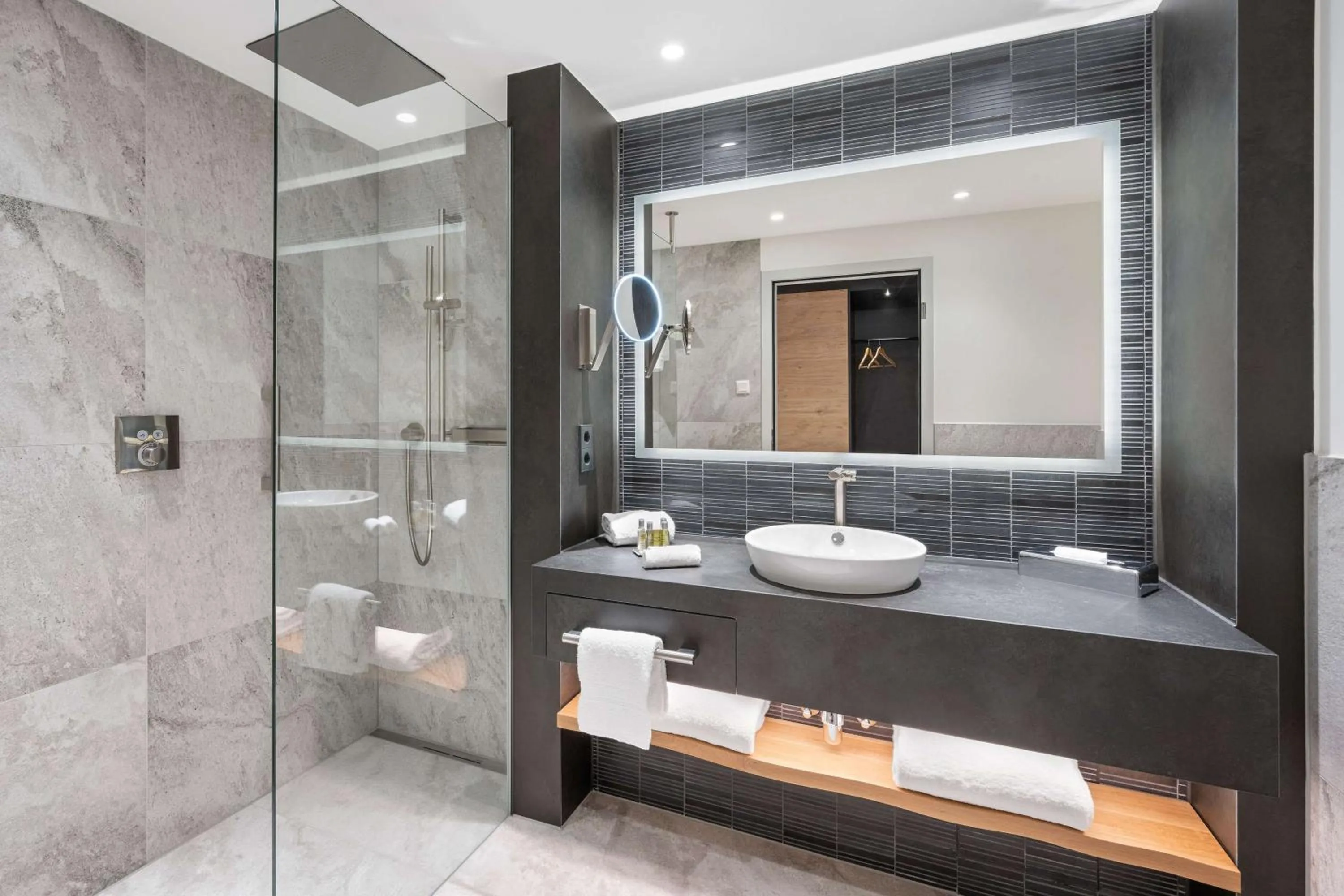 Toilet in Hilton Munich Airport