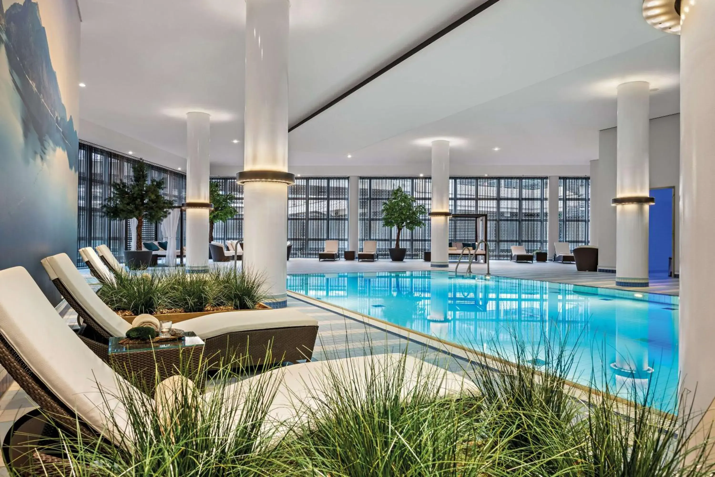 Pool view in Hilton Munich Airport Pool view in Hilton Munich Airport