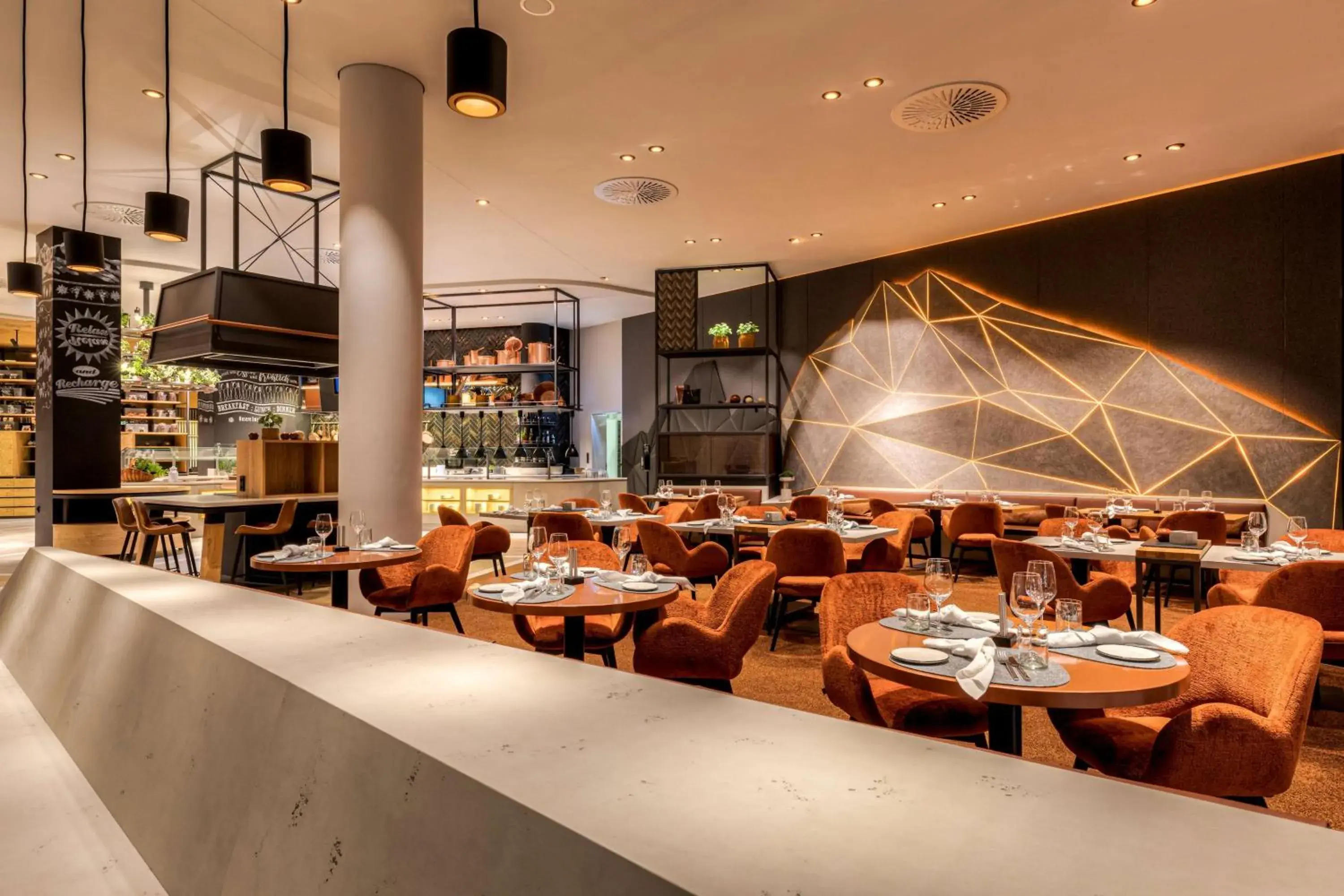 Restaurant/places to eat in Hilton Munich Airport Restaurant/places to eat in Hilton Munich Airport