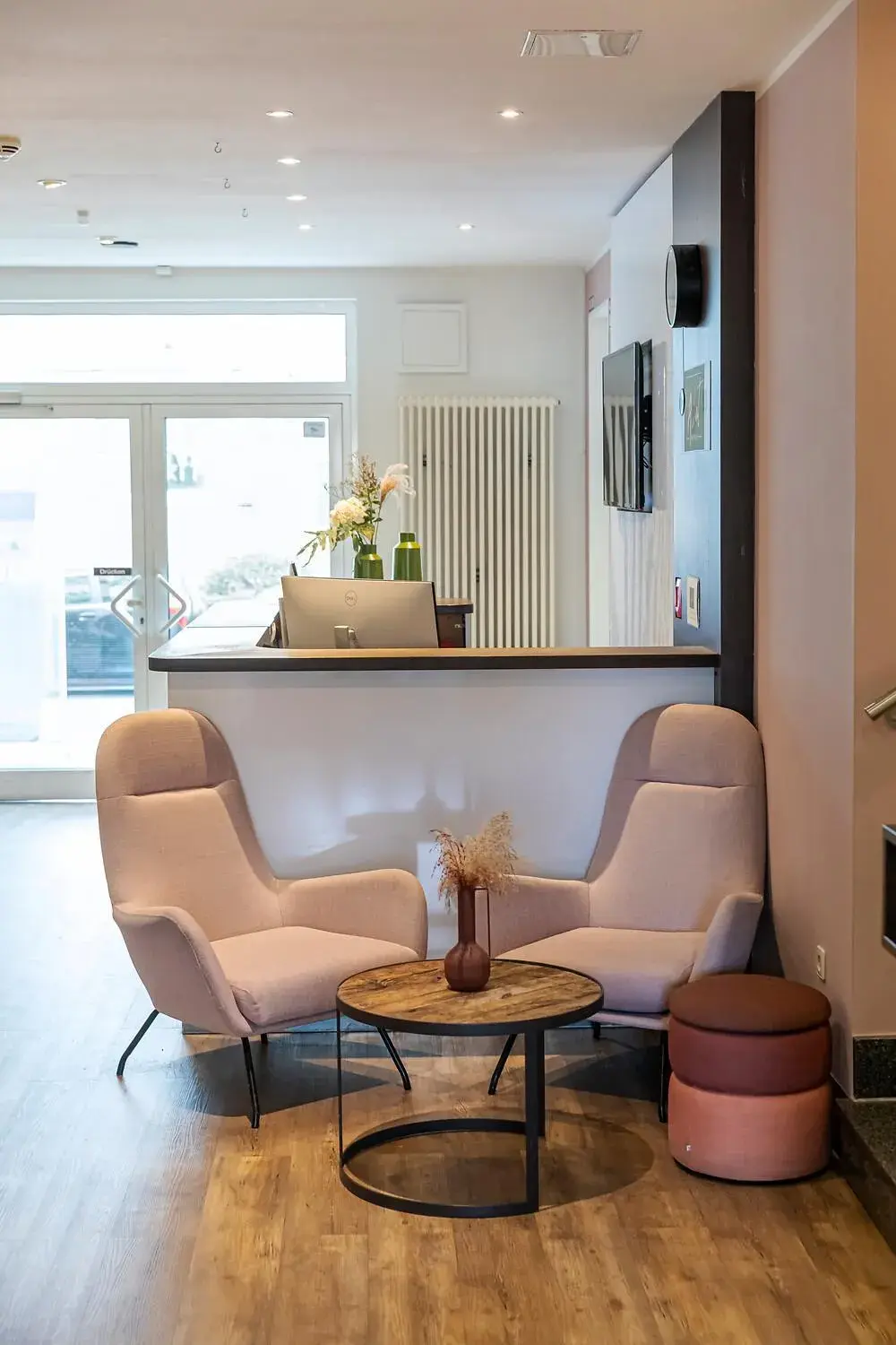 Lobby or reception in ACHAT Hotel Dresden Elbufer Lobby or reception in ACHAT Hotel Dresden Elbufer