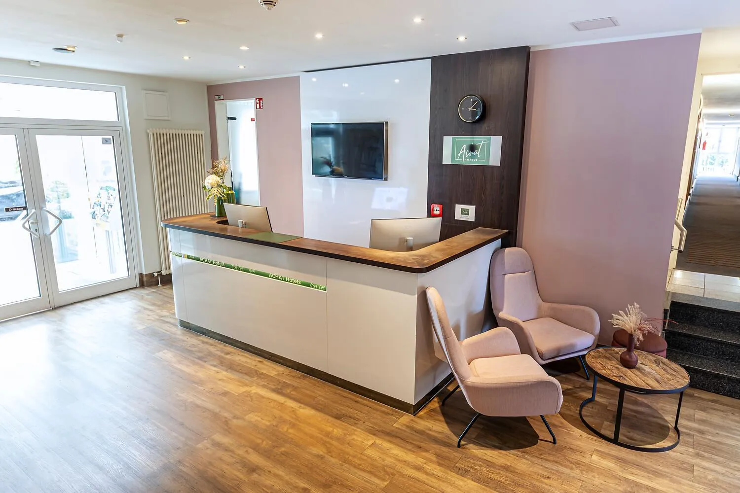 Lobby or reception in ACHAT Hotel Dresden Elbufer