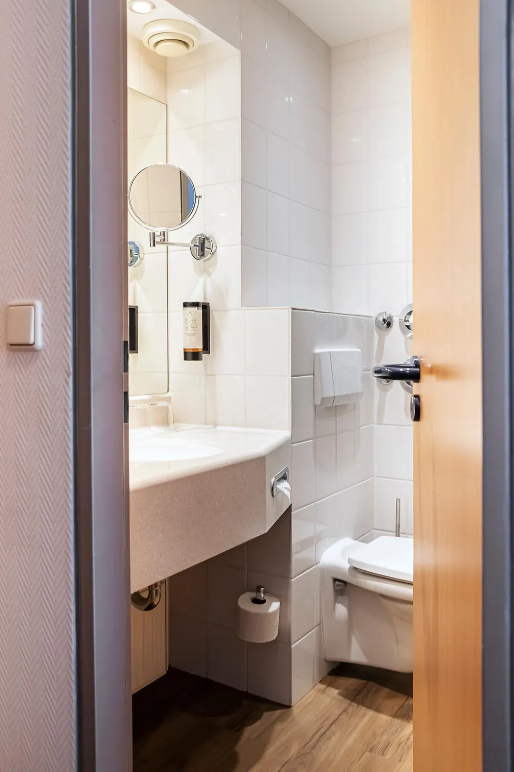 Bathroom in ACHAT Hotel Dresden Elbufer