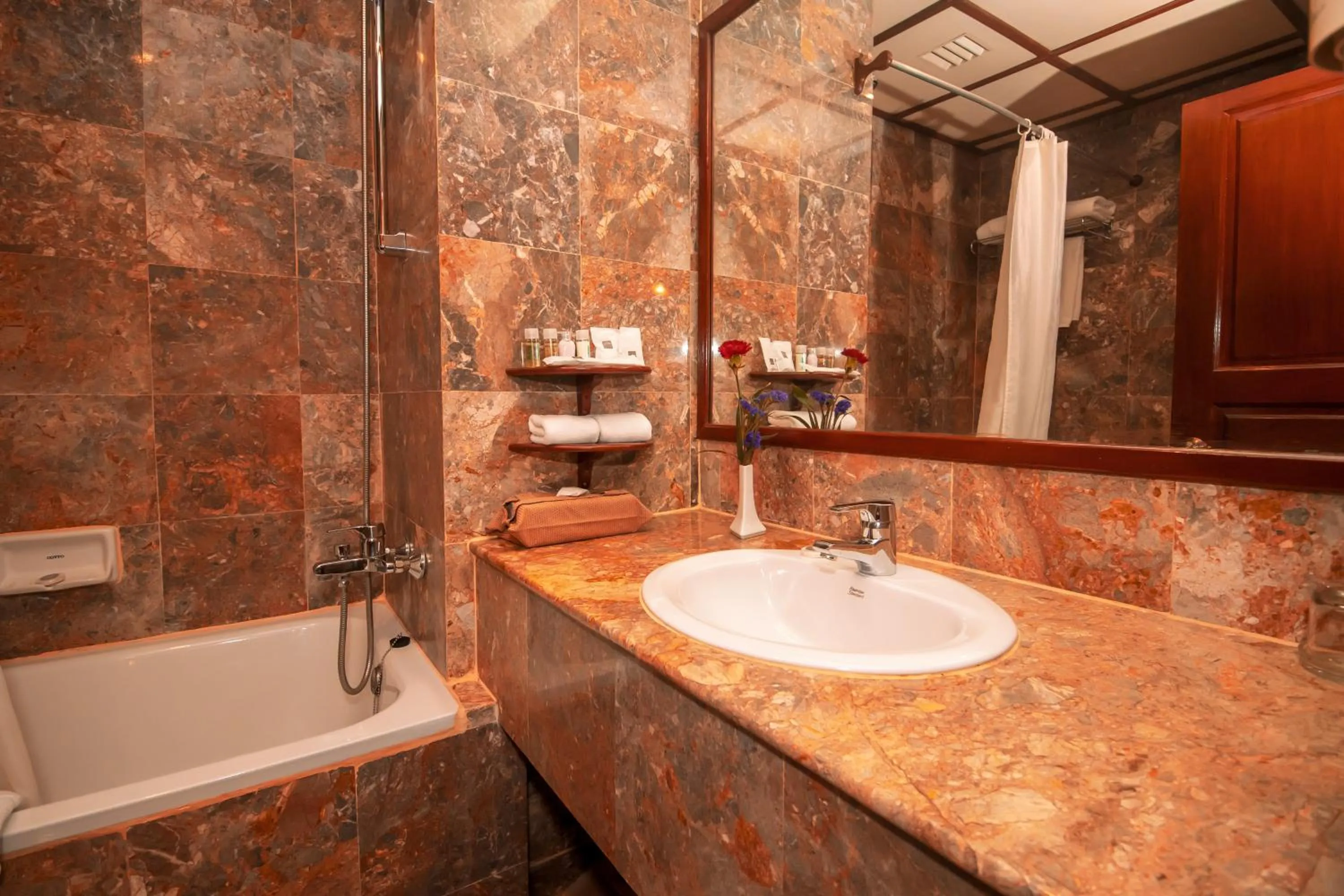 Bathroom in LAOTEL VIENTIANE