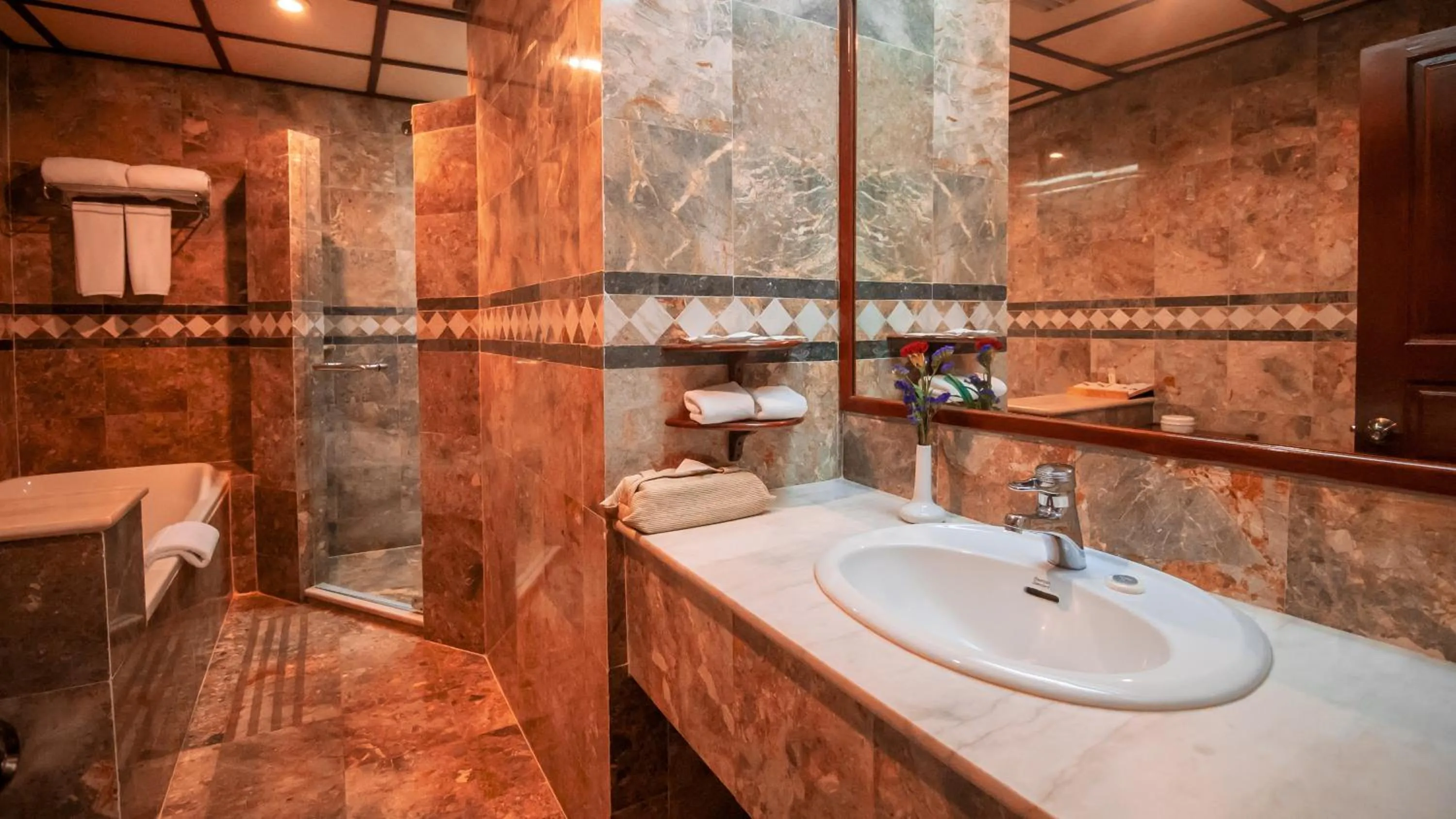 Bathroom in LAOTEL VIENTIANE