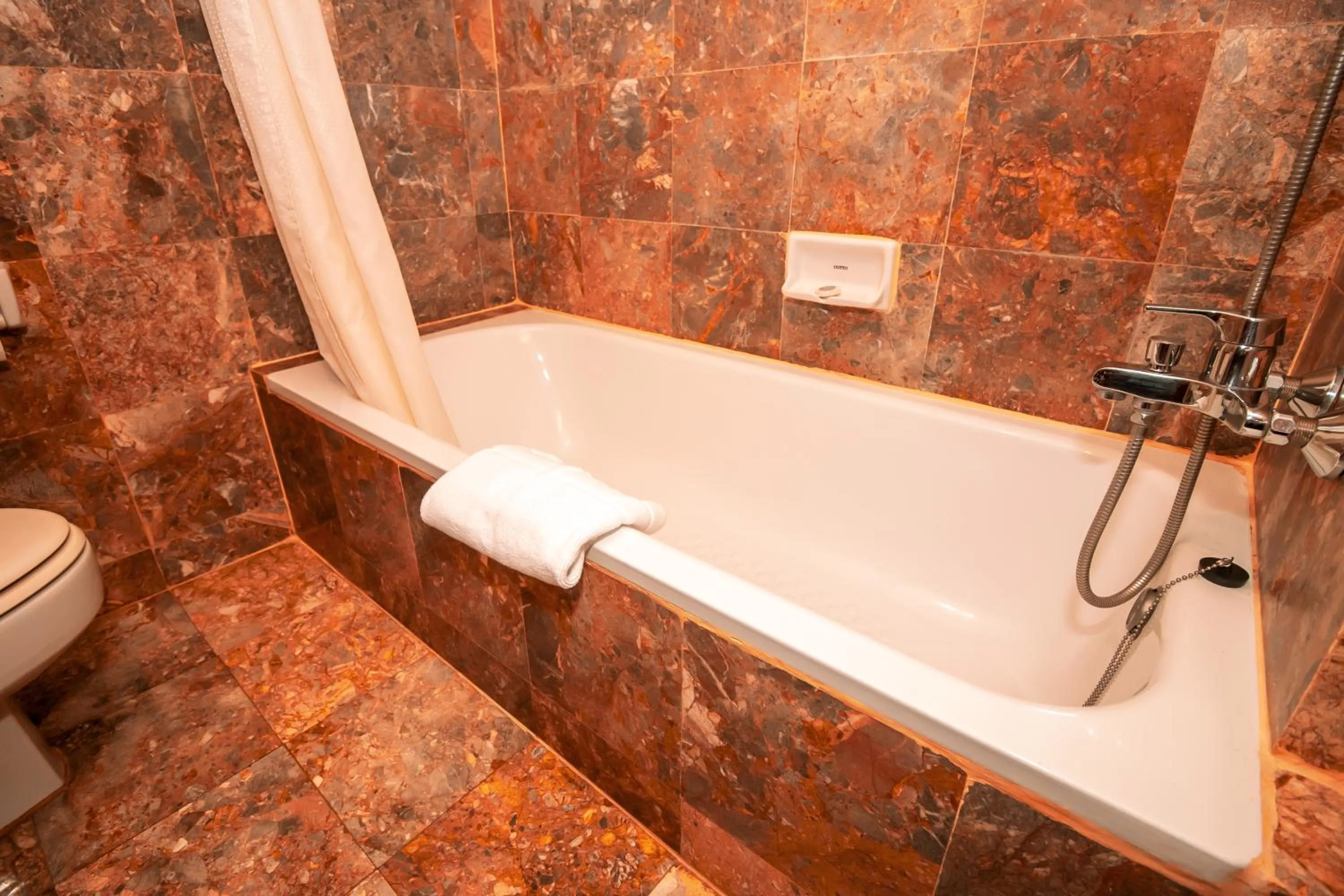 Bathroom in LAOTEL VIENTIANE