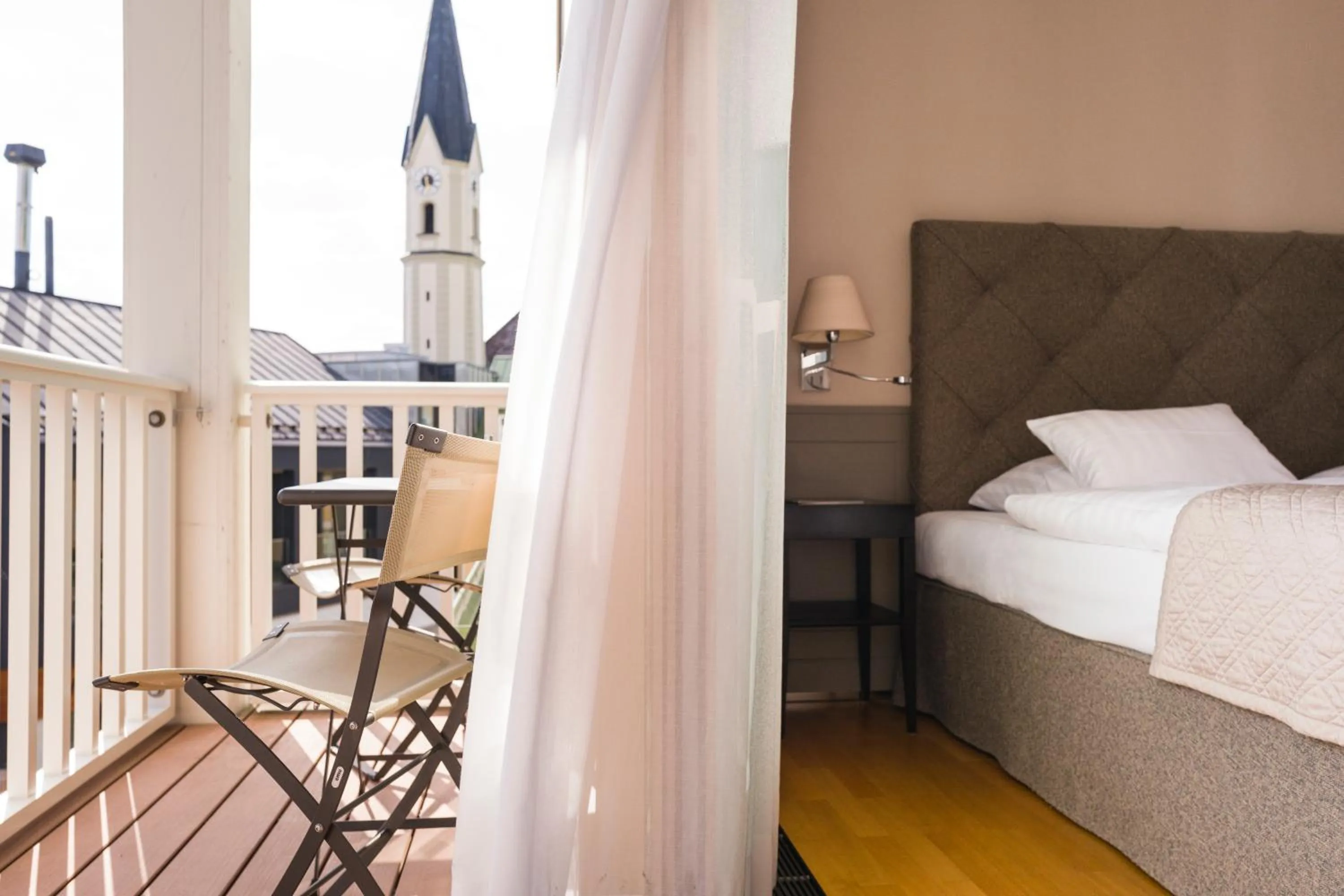 View (from property/room), Bed in Romantik Hotel Das Lindner
