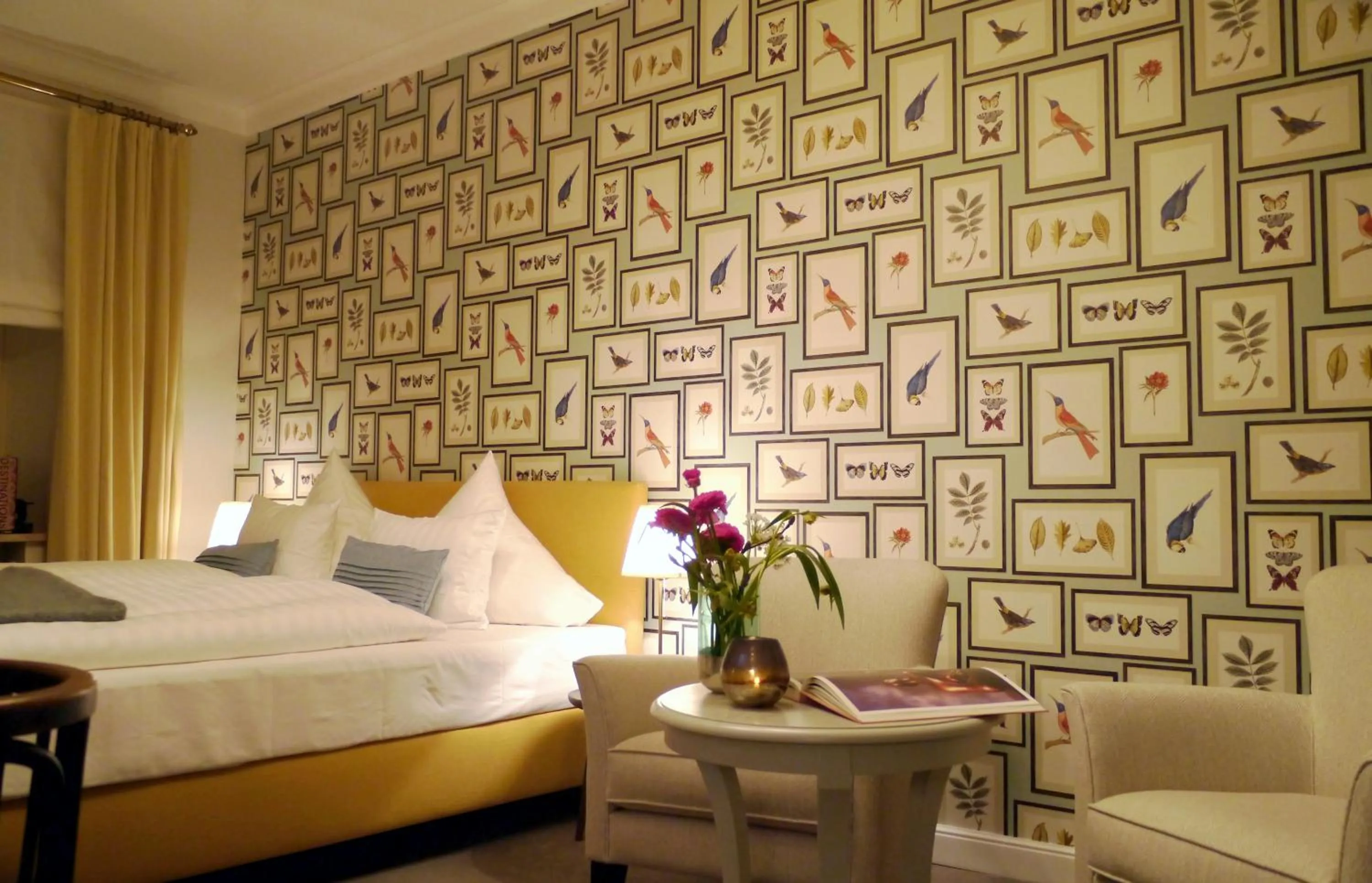 Photo of the whole room, Bed in Romantik Hotel Das Lindner