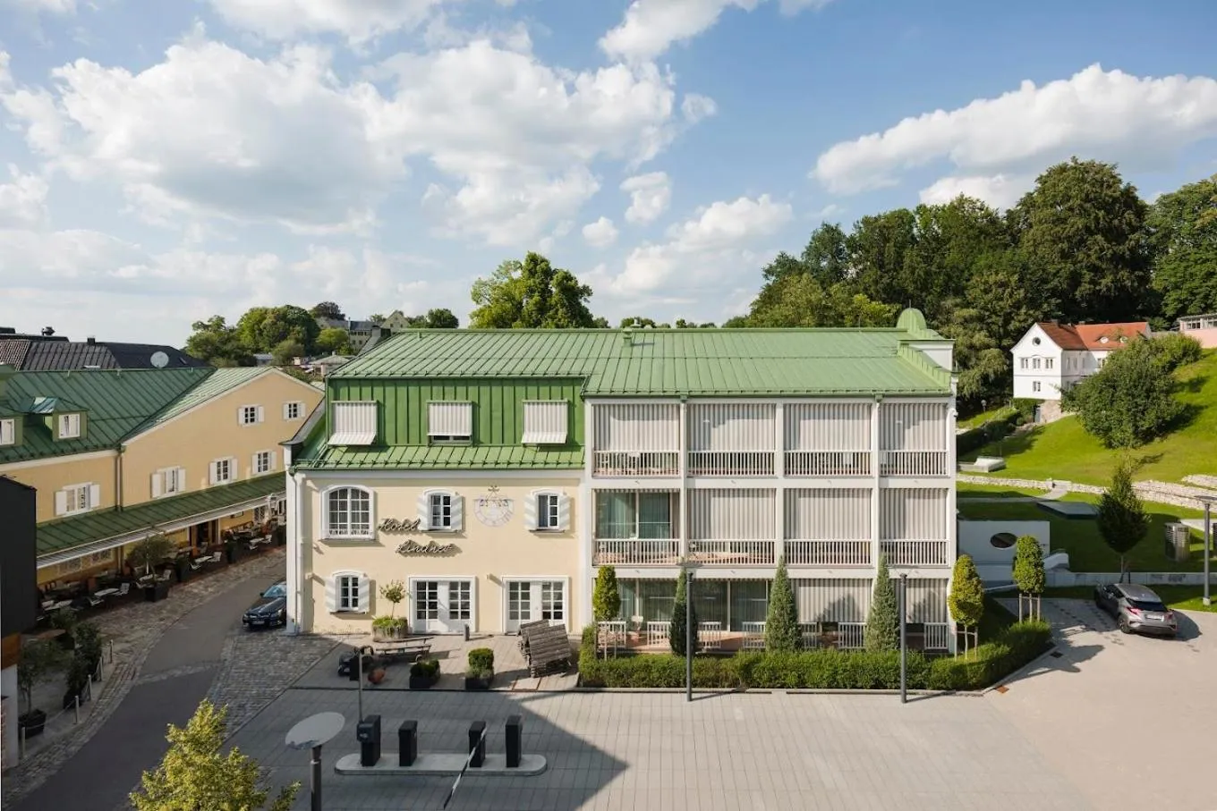 Property building in Romantik Hotel Das Lindner