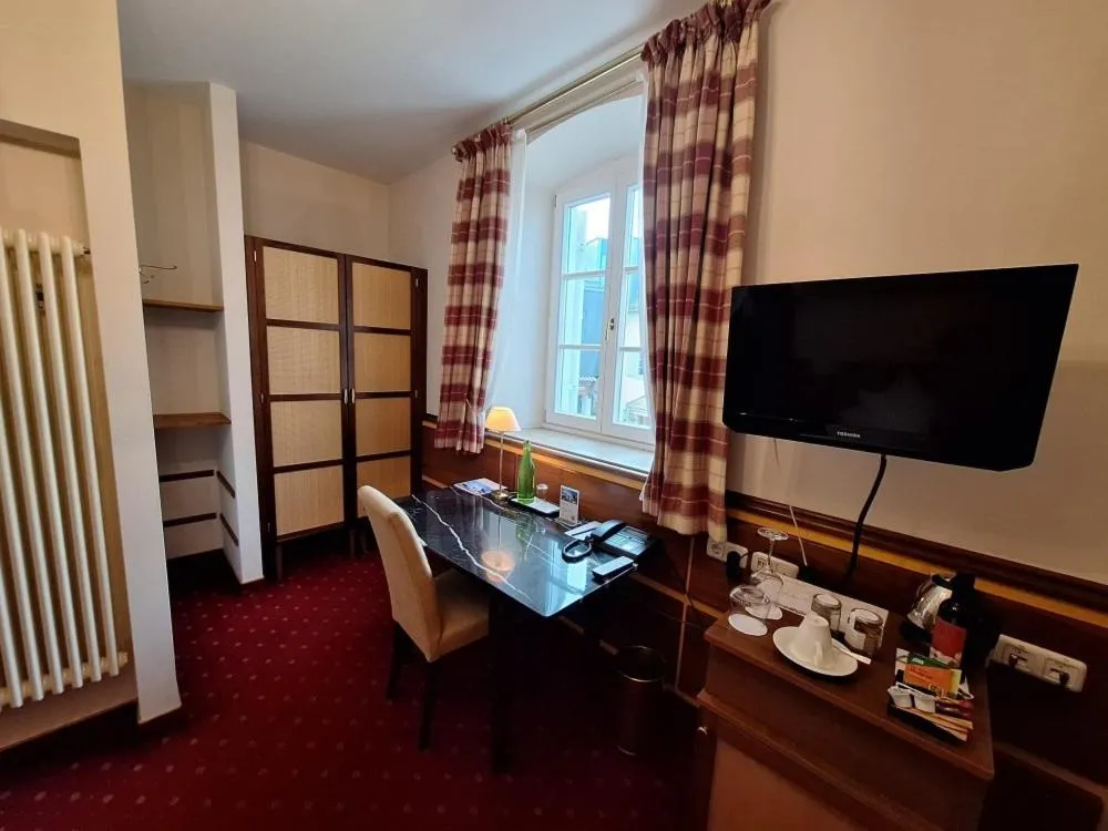 Photo of the whole room in Romantik Hotel Das Lindner