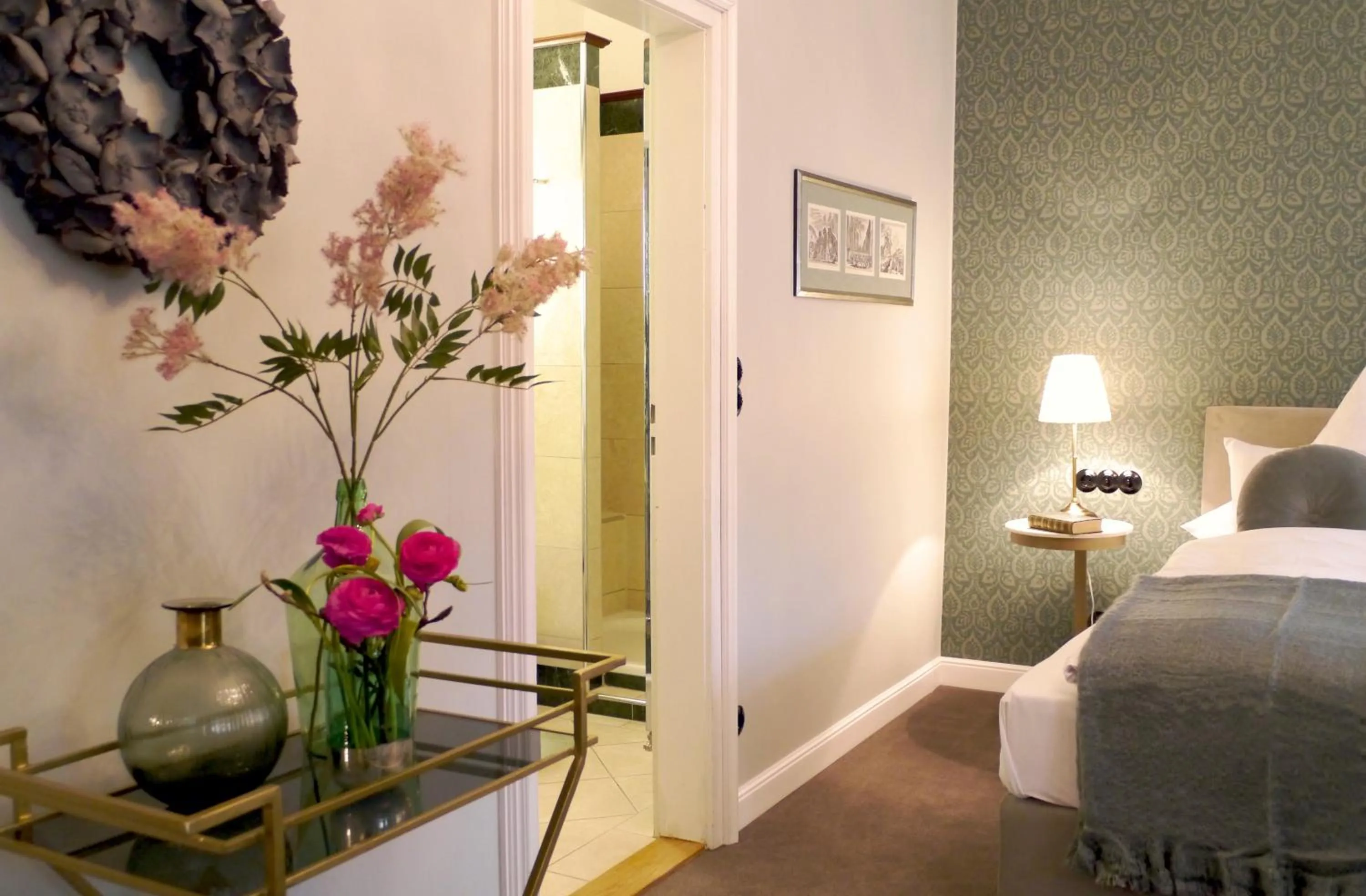 Photo of the whole room, Bed in Romantik Hotel Das Lindner