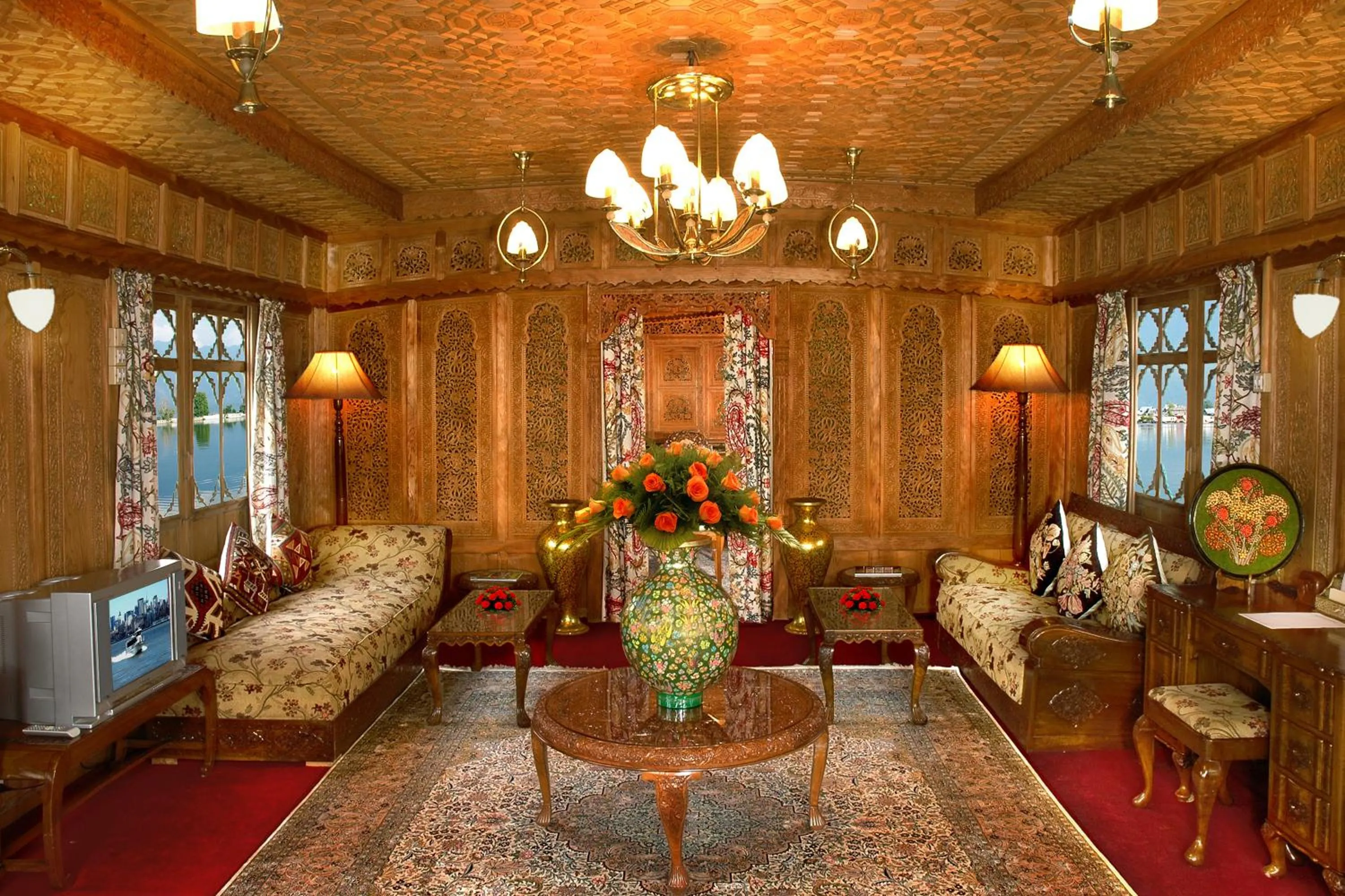 Living room in WelcomHeritage Gurkha Houseboats