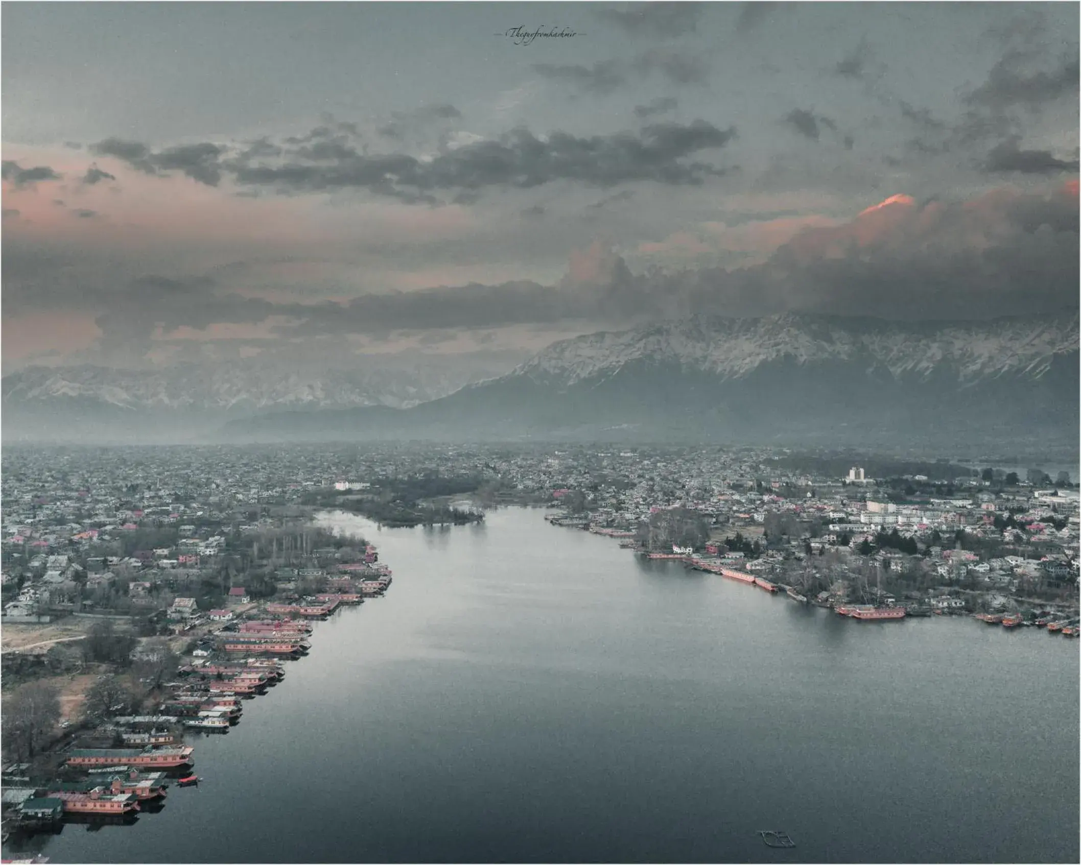 WelcomHeritage Gurkha Houseboats WelcomHeritage Gurkha Houseboats