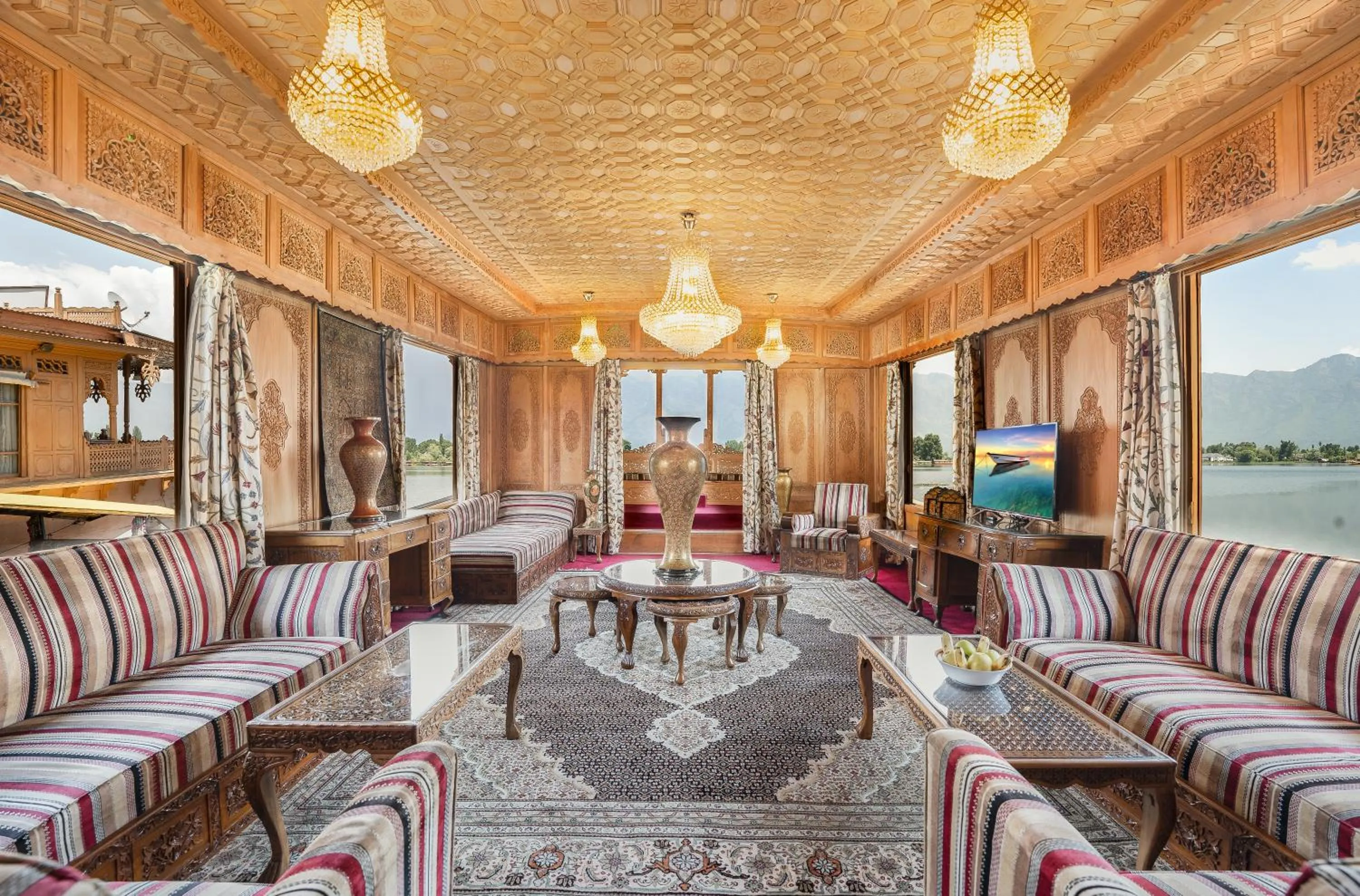 Living room in WelcomHeritage Gurkha Houseboats