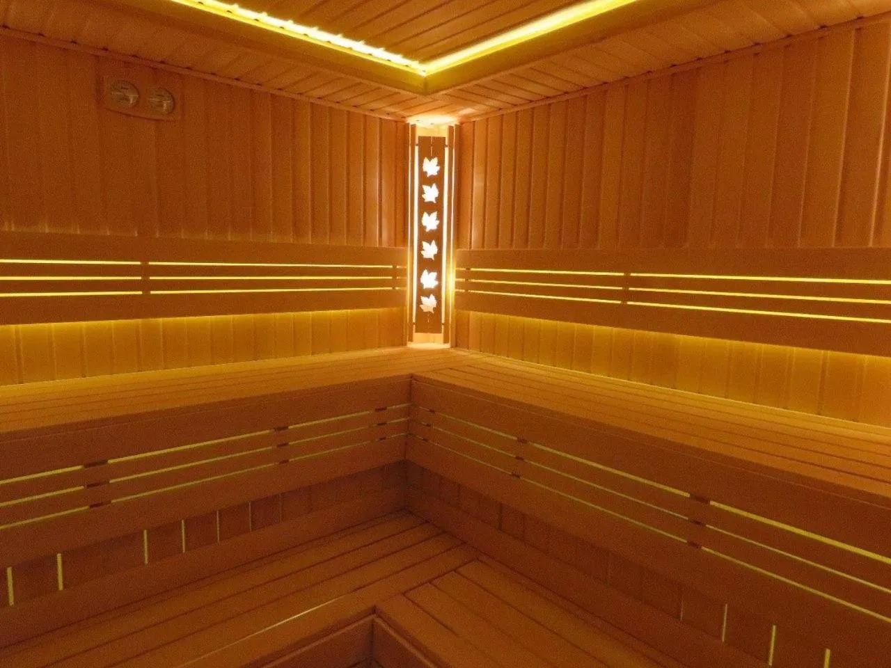 Massage in Krokus Plaza