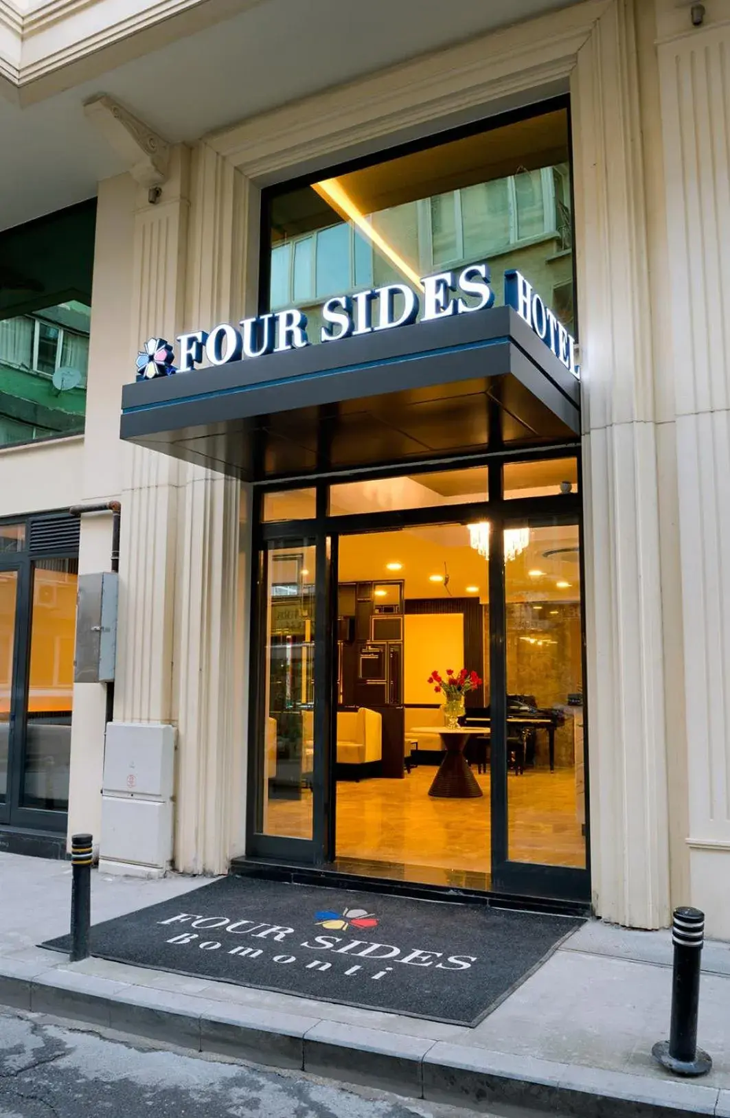 Facade/entrance in Four Sides Sisli Facade/entrance in Four Sides Sisli