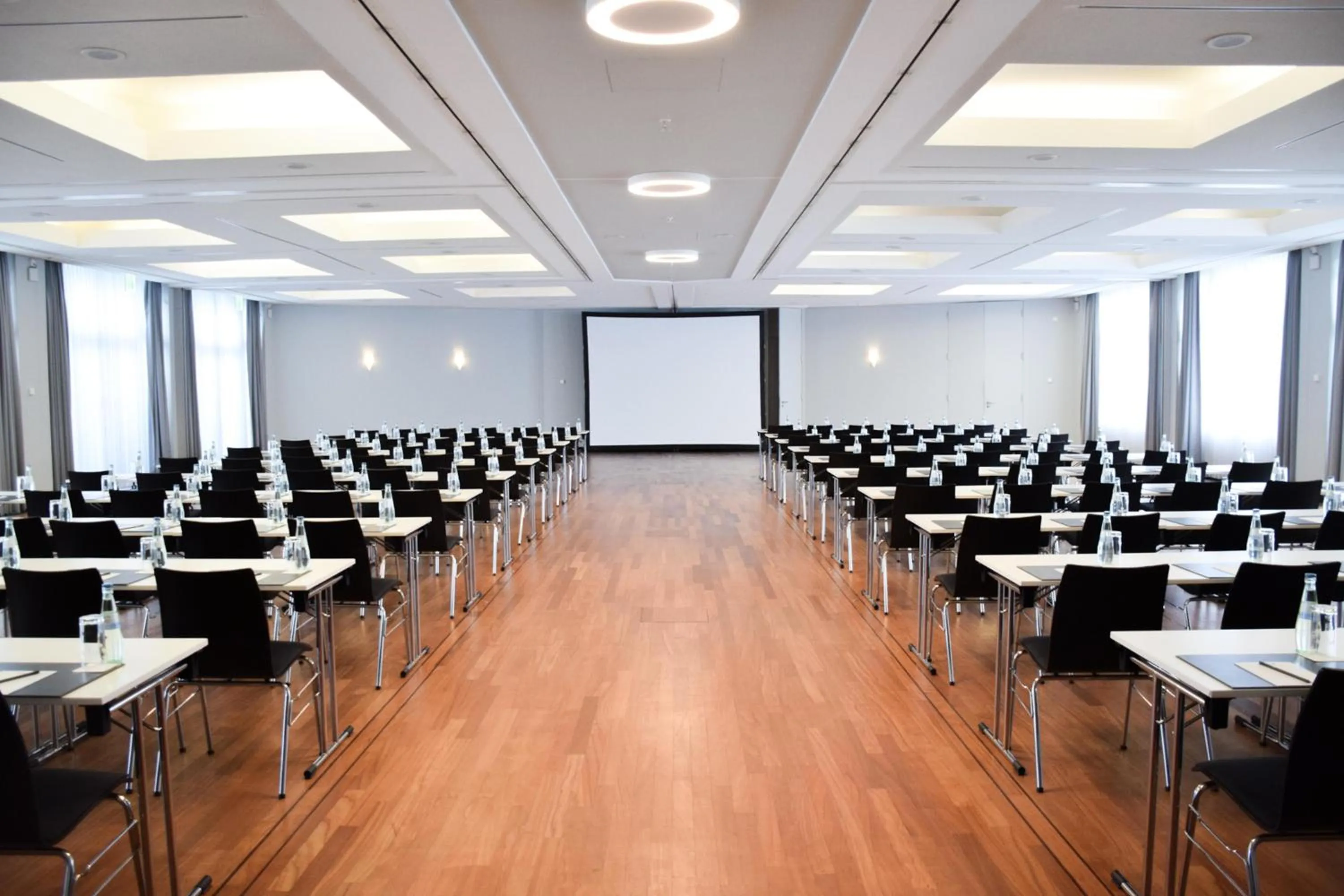 Meeting/conference room in Radisson Blu Park Hotel & Conference Centre