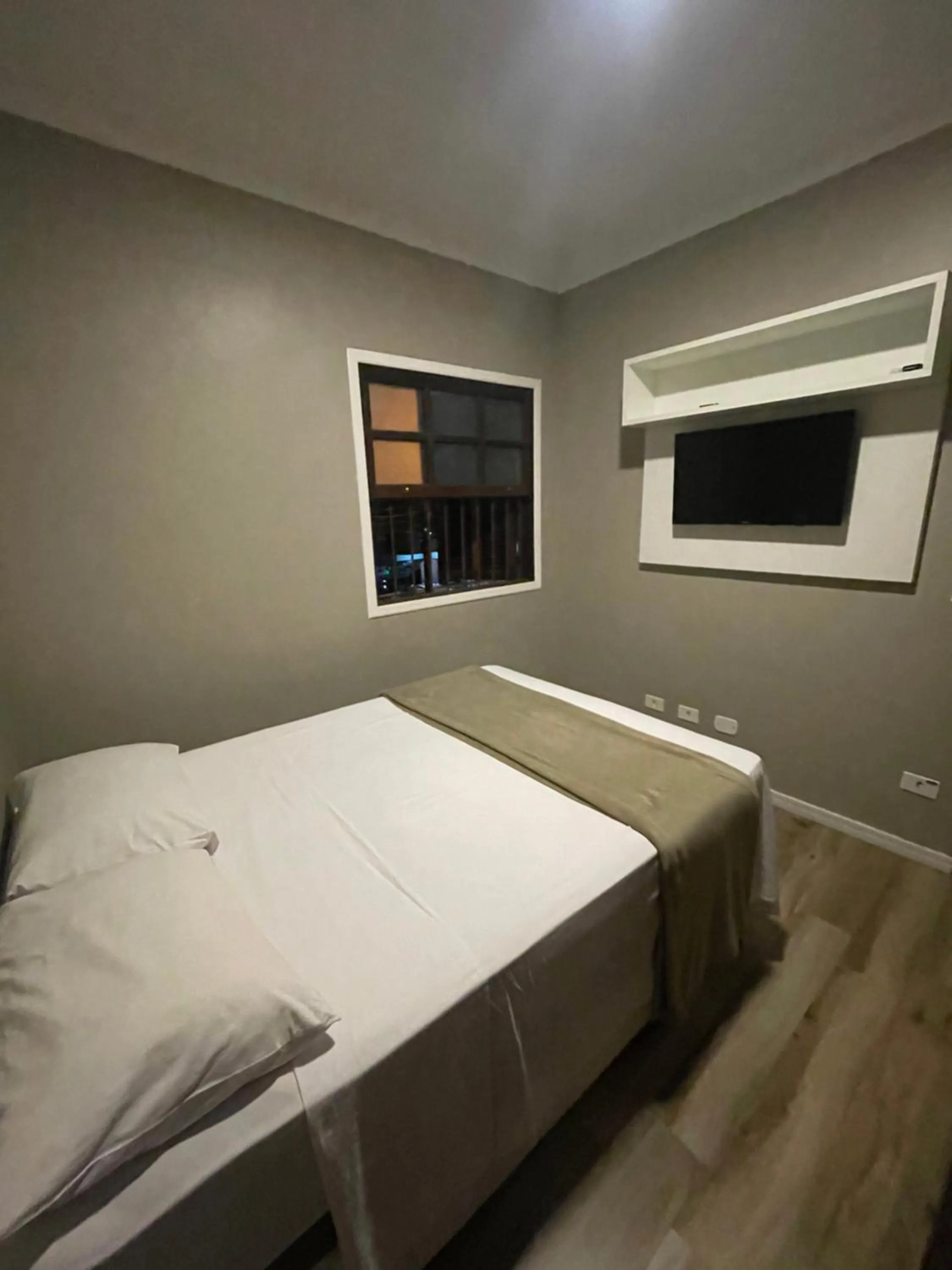 Photo of the whole room, Bed in Pousada Chilli Brasil