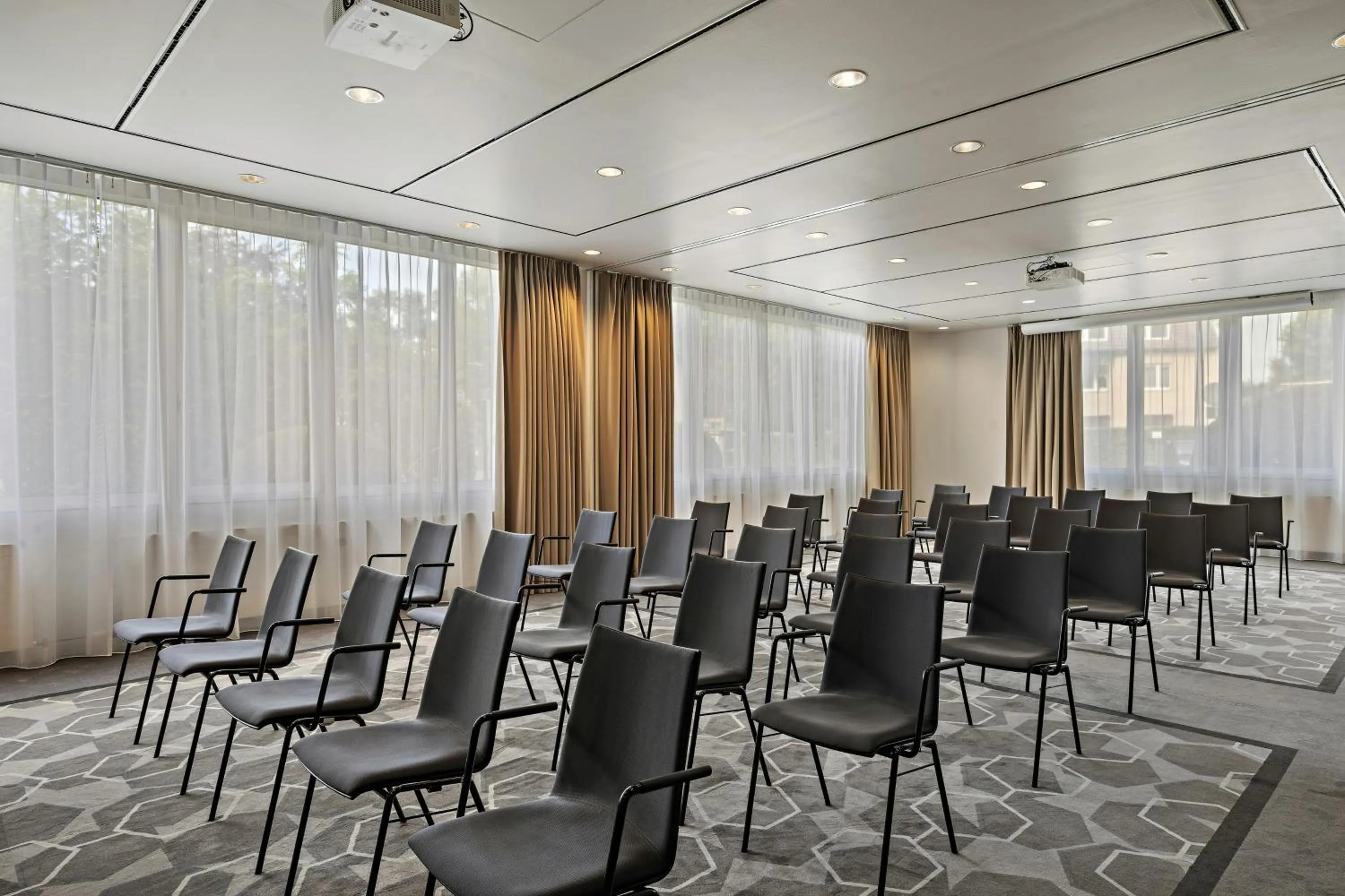 Meeting/conference room in Leonardo Hotel Mainz