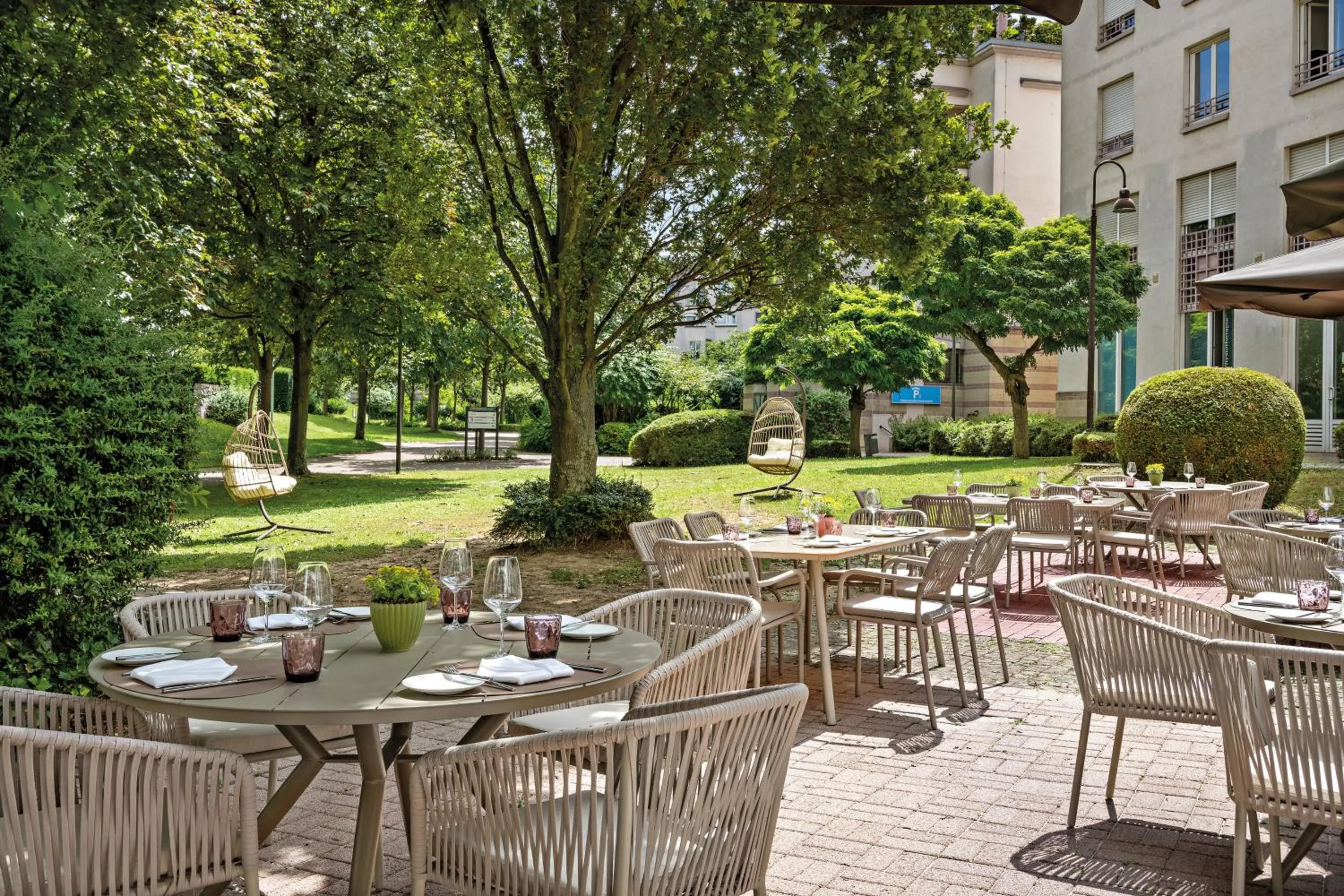 Balcony/Terrace in Leonardo Hotel Mainz