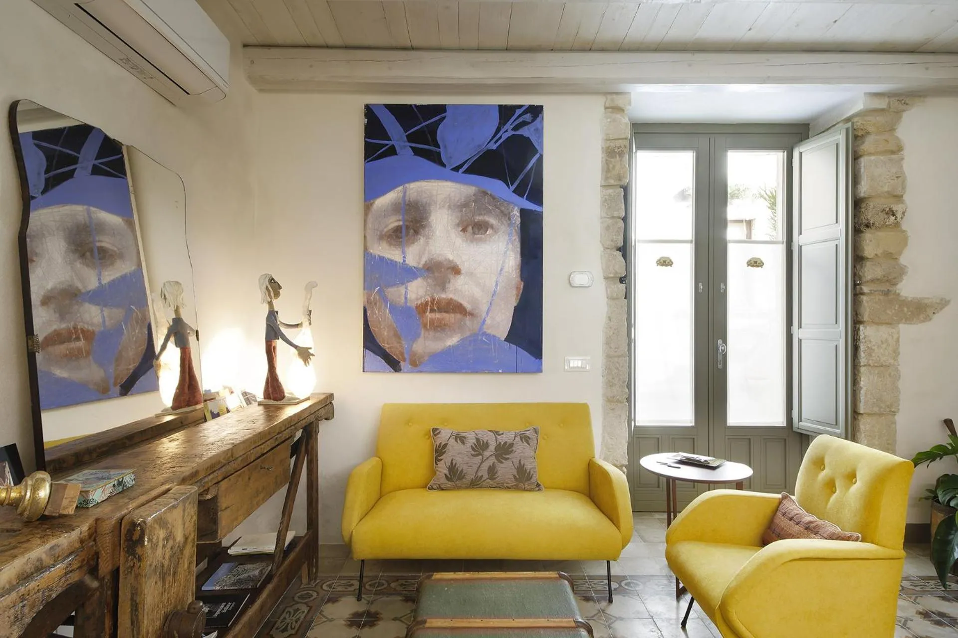 Living room in Nicotera Apartment