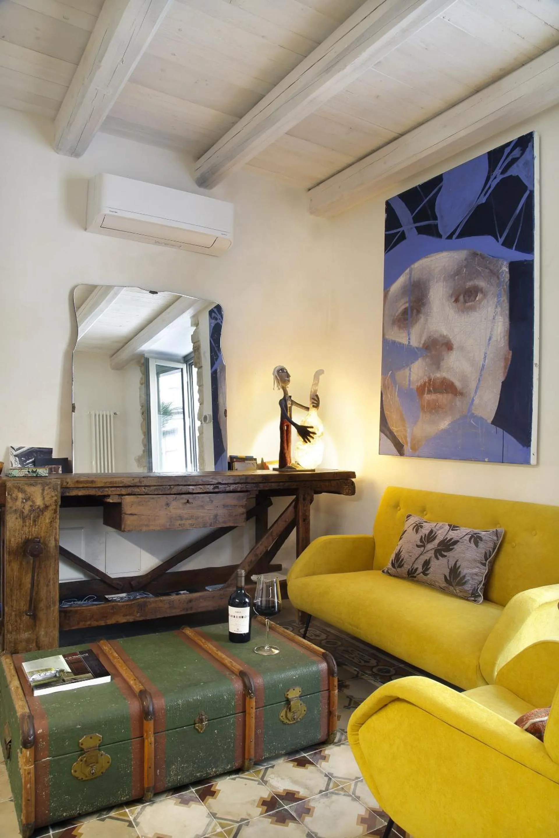 Living room in Nicotera Apartment