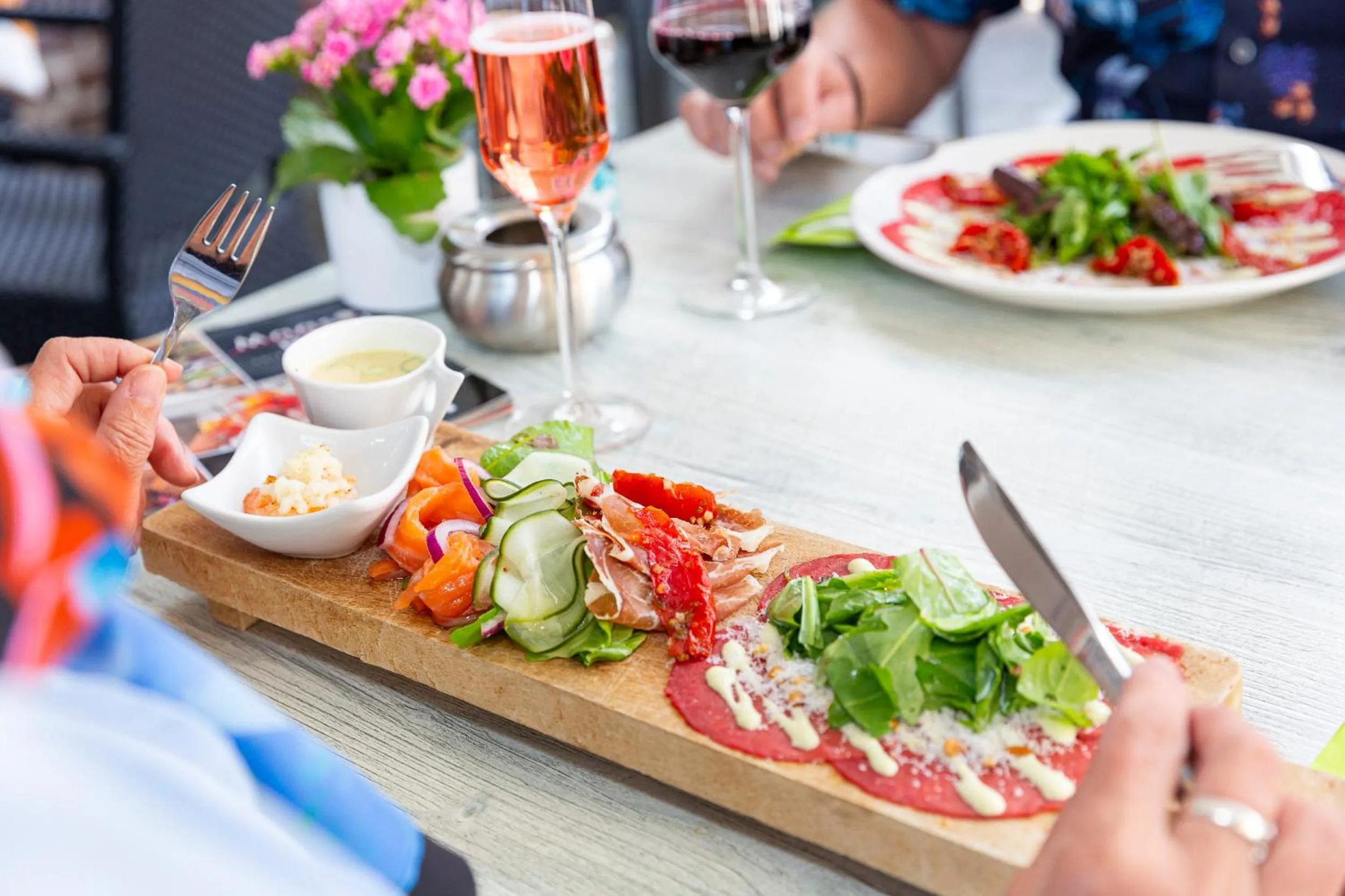 Food close-up in De Maasparel Nextdoor Maassuites