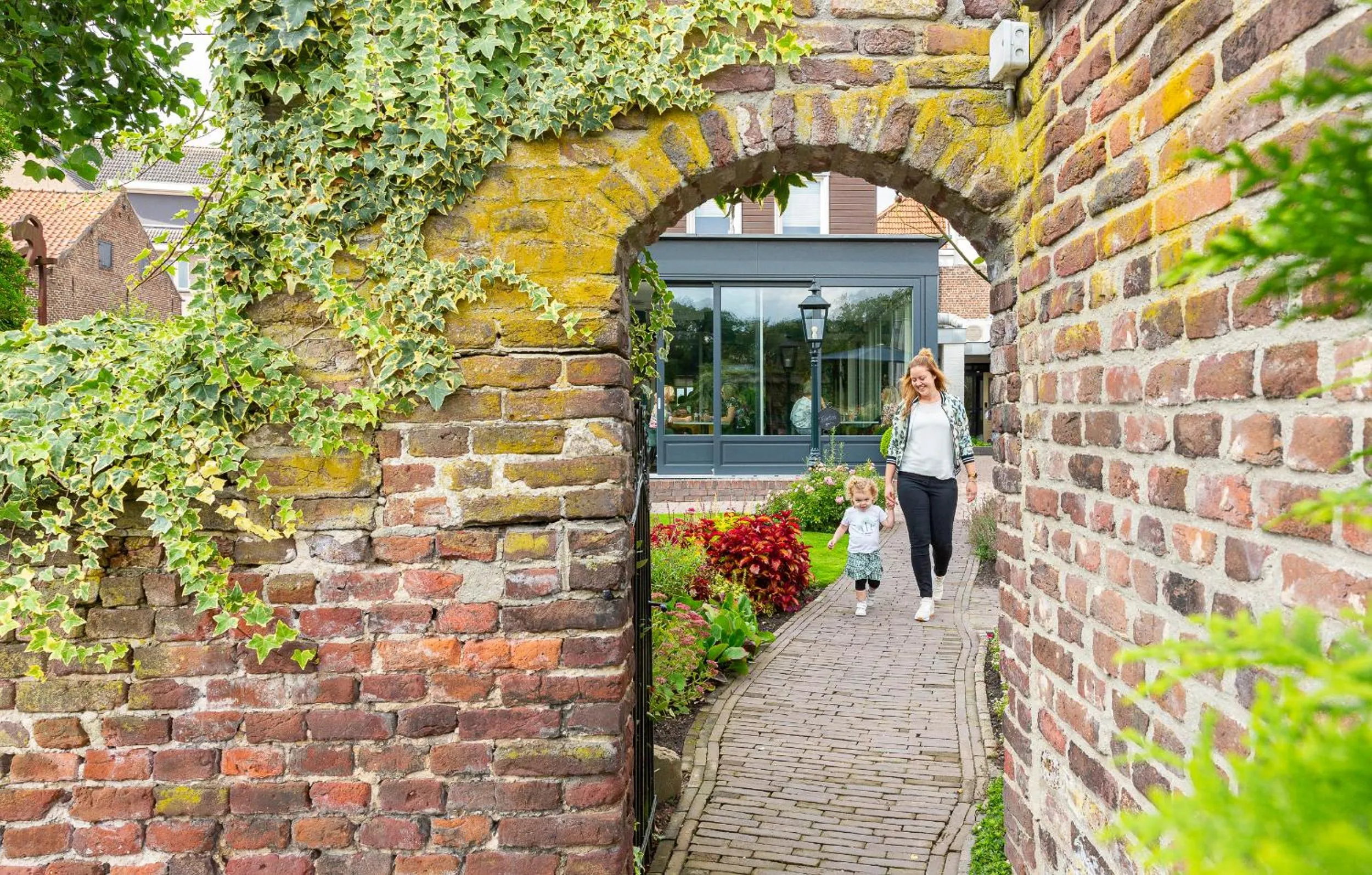 Property building in De Maasparel Nextdoor Maassuites