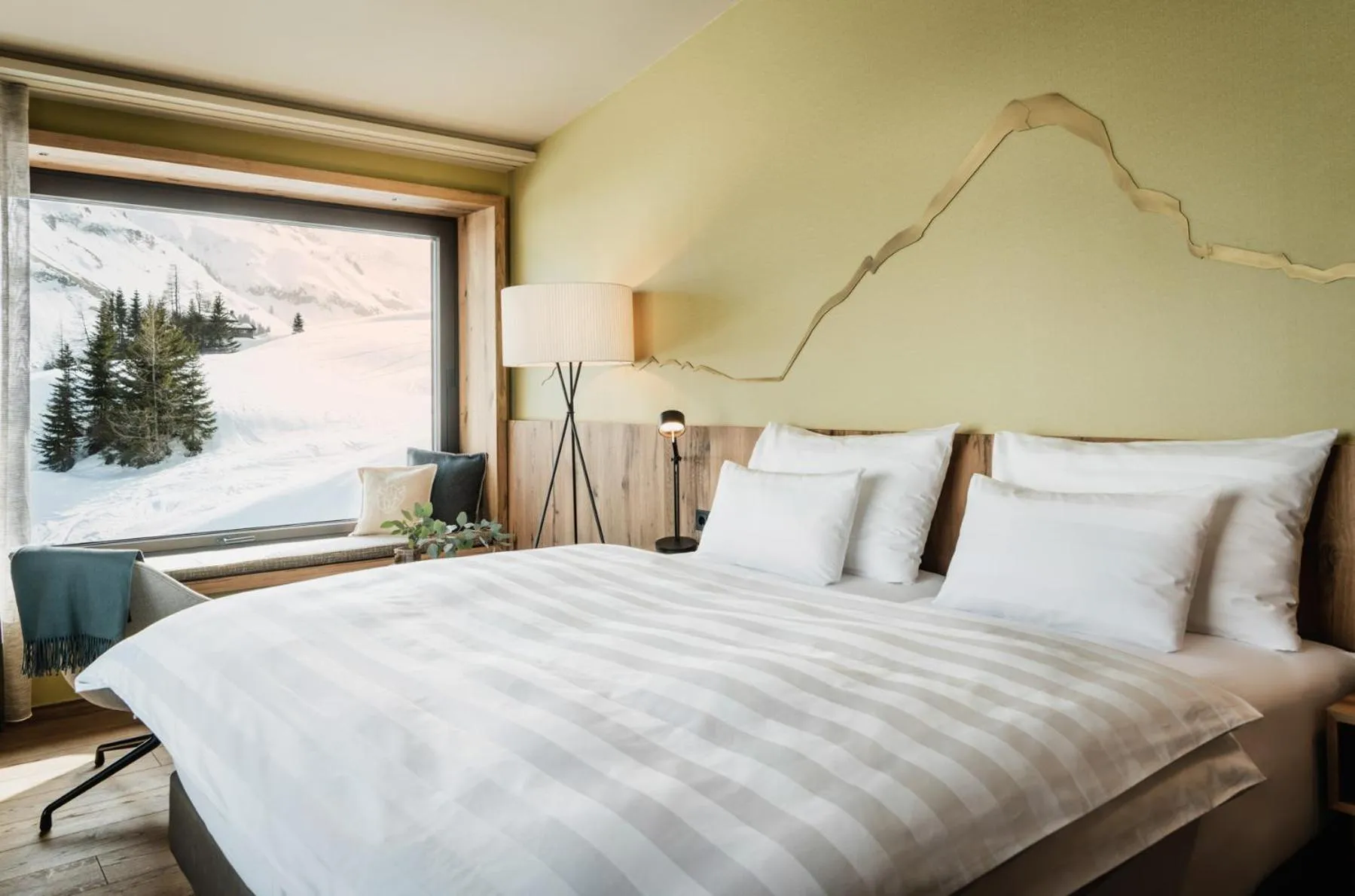 Bed in Berghotel Biberkopf