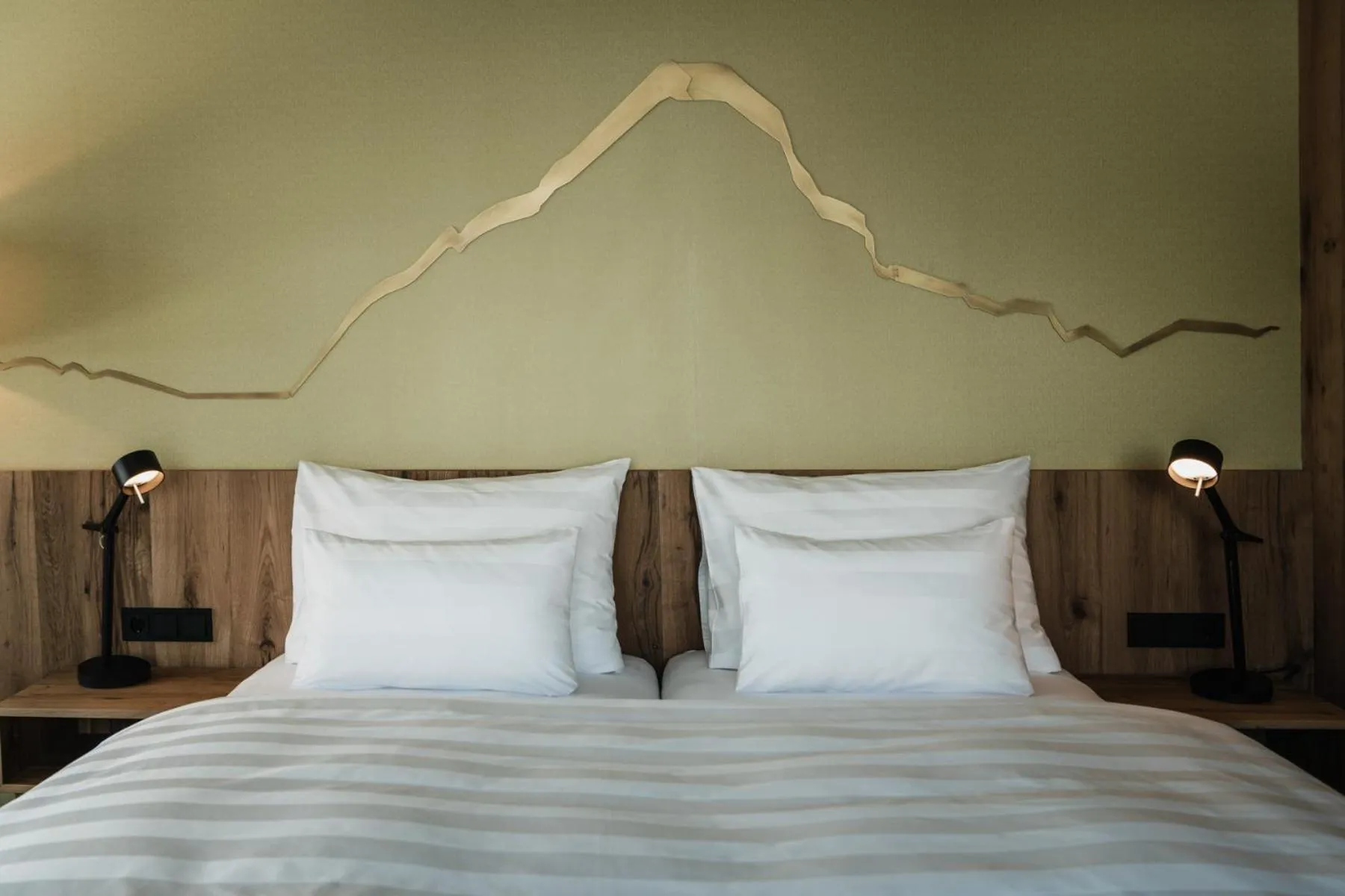 Bed in Berghotel Biberkopf