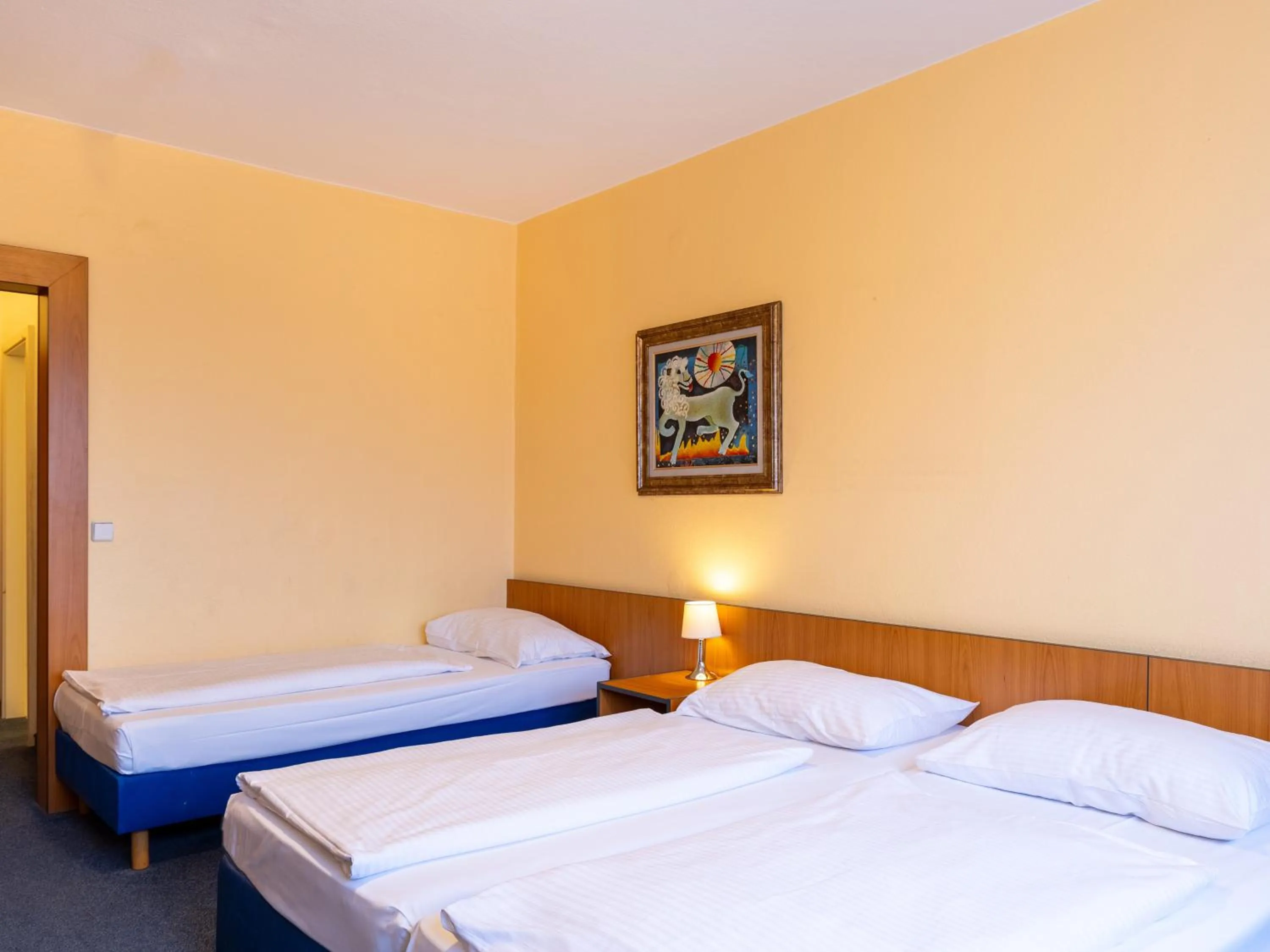 Bed in Good Morning + Berlin City East