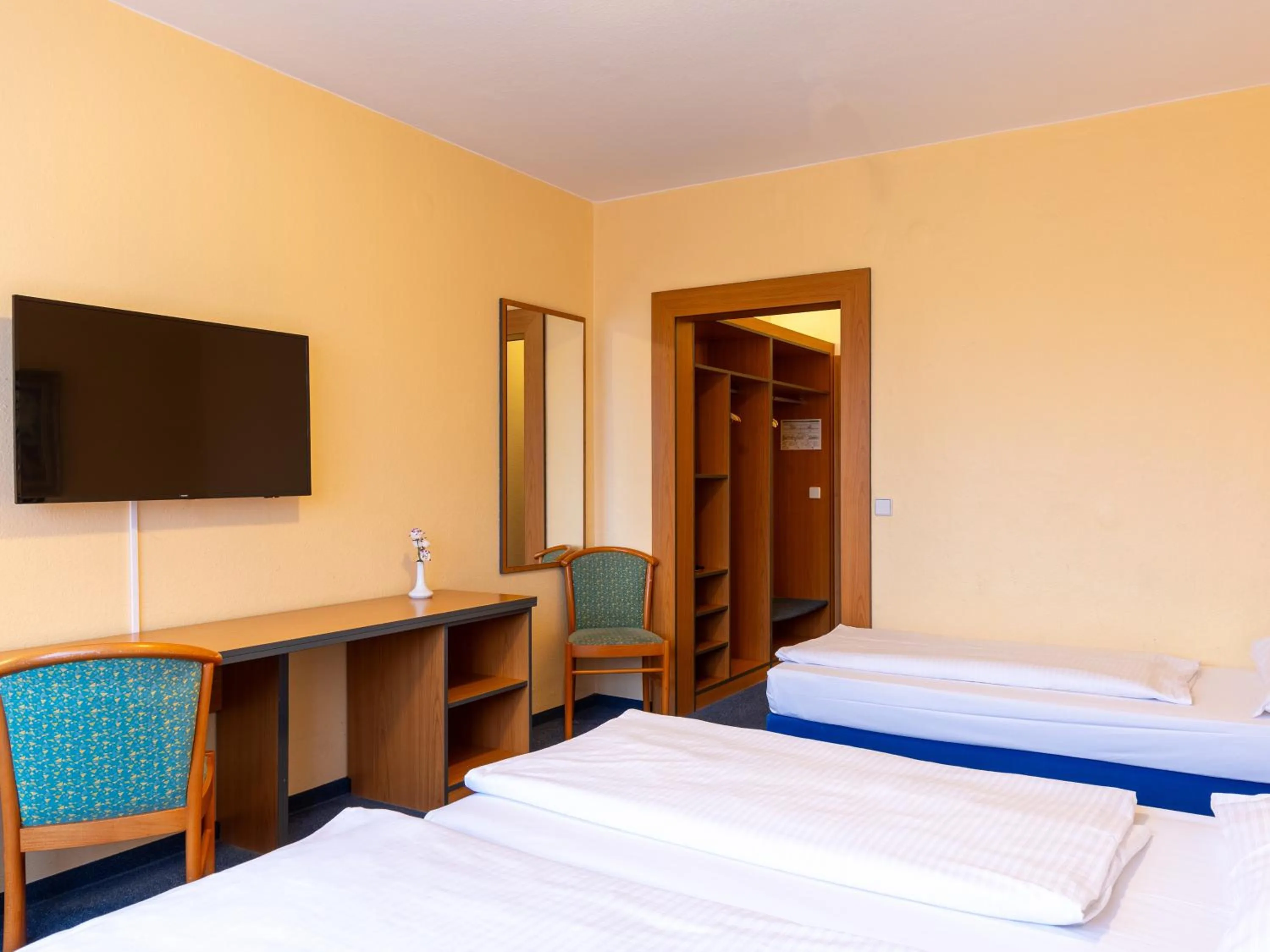 Bed in Good Morning + Berlin City East