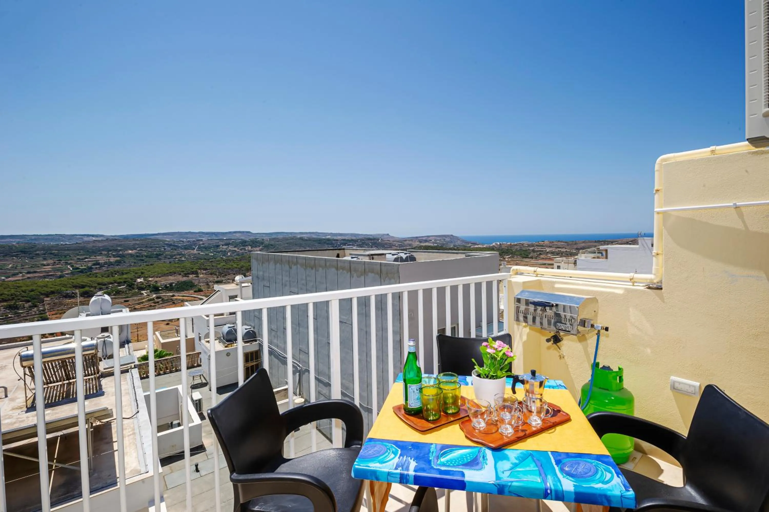 Property building in Summer Breeze Apartment with panoramic terrace - by Getawaysmalta