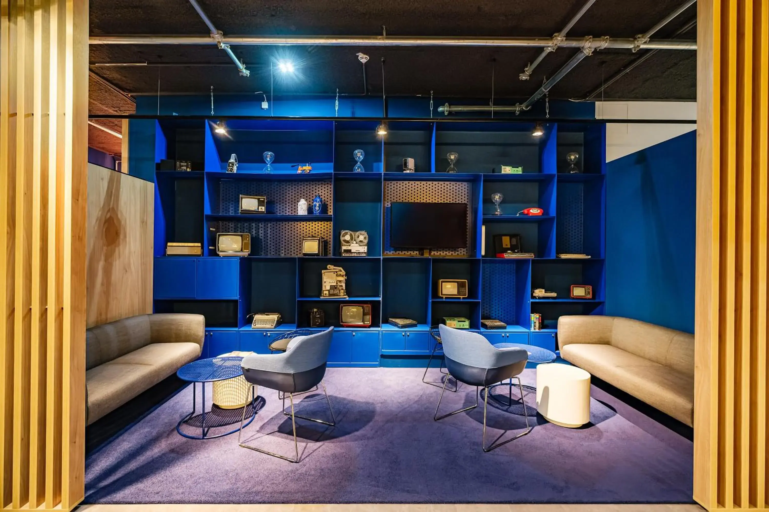 Property building in Holiday Inn Express Dresden Zentrum by IHG Property building in Holiday Inn Express Dresden Zentrum by IHG