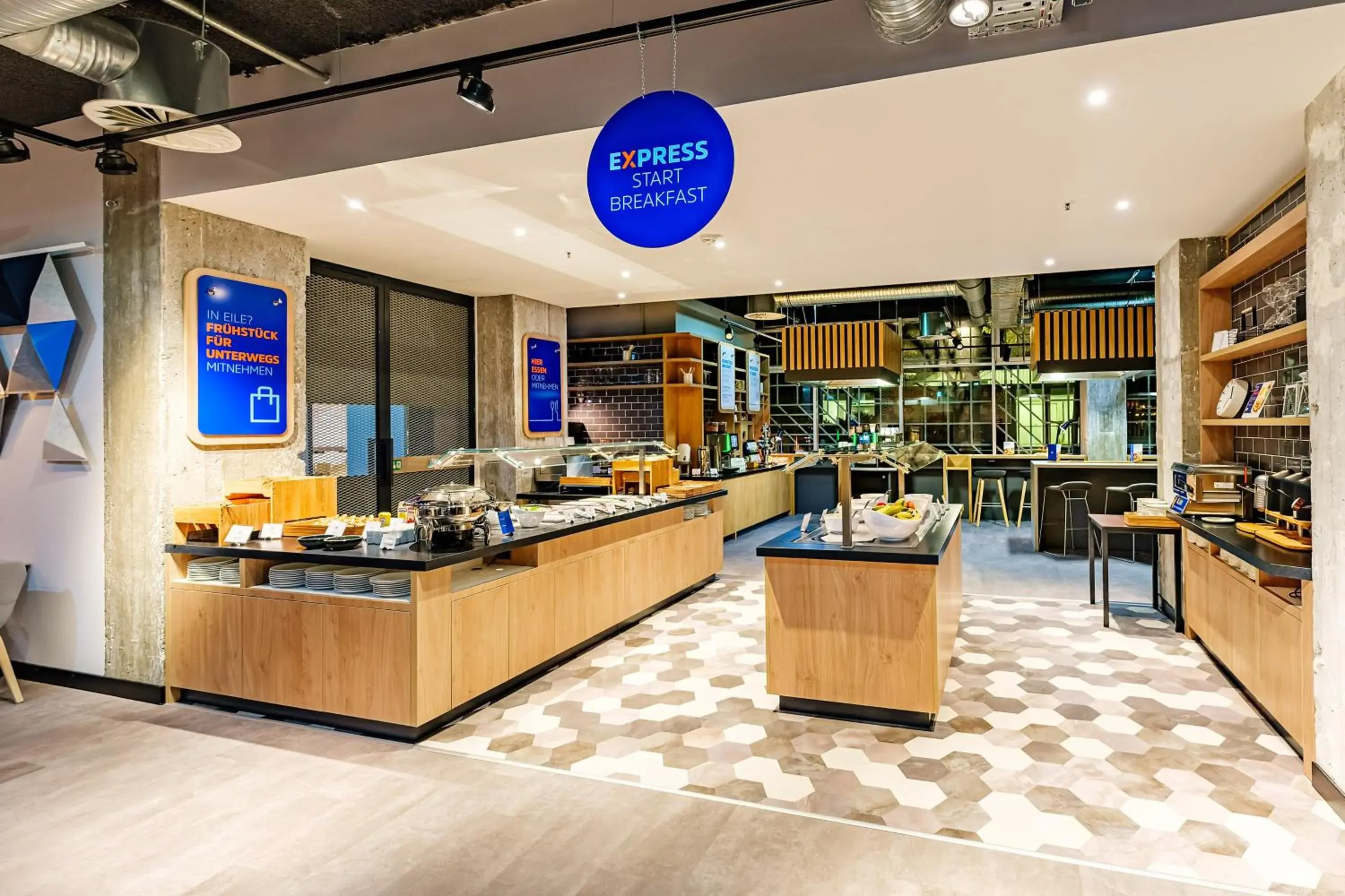 Restaurant/places to eat in Holiday Inn Express Dresden Zentrum by IHG Restaurant/places to eat in Holiday Inn Express Dresden Zentrum by IHG