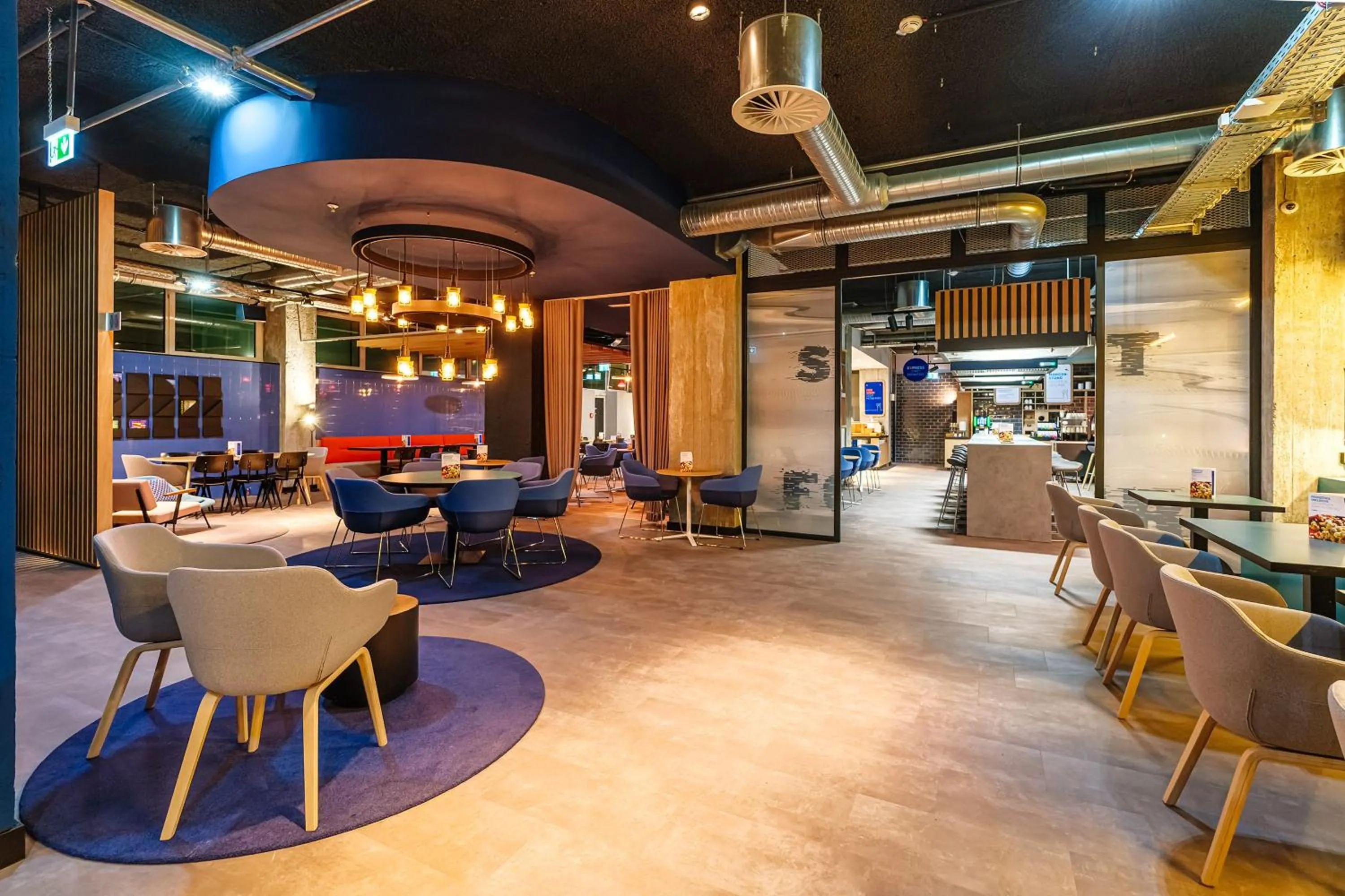 Breakfast in Holiday Inn Express Dresden Zentrum by IHG