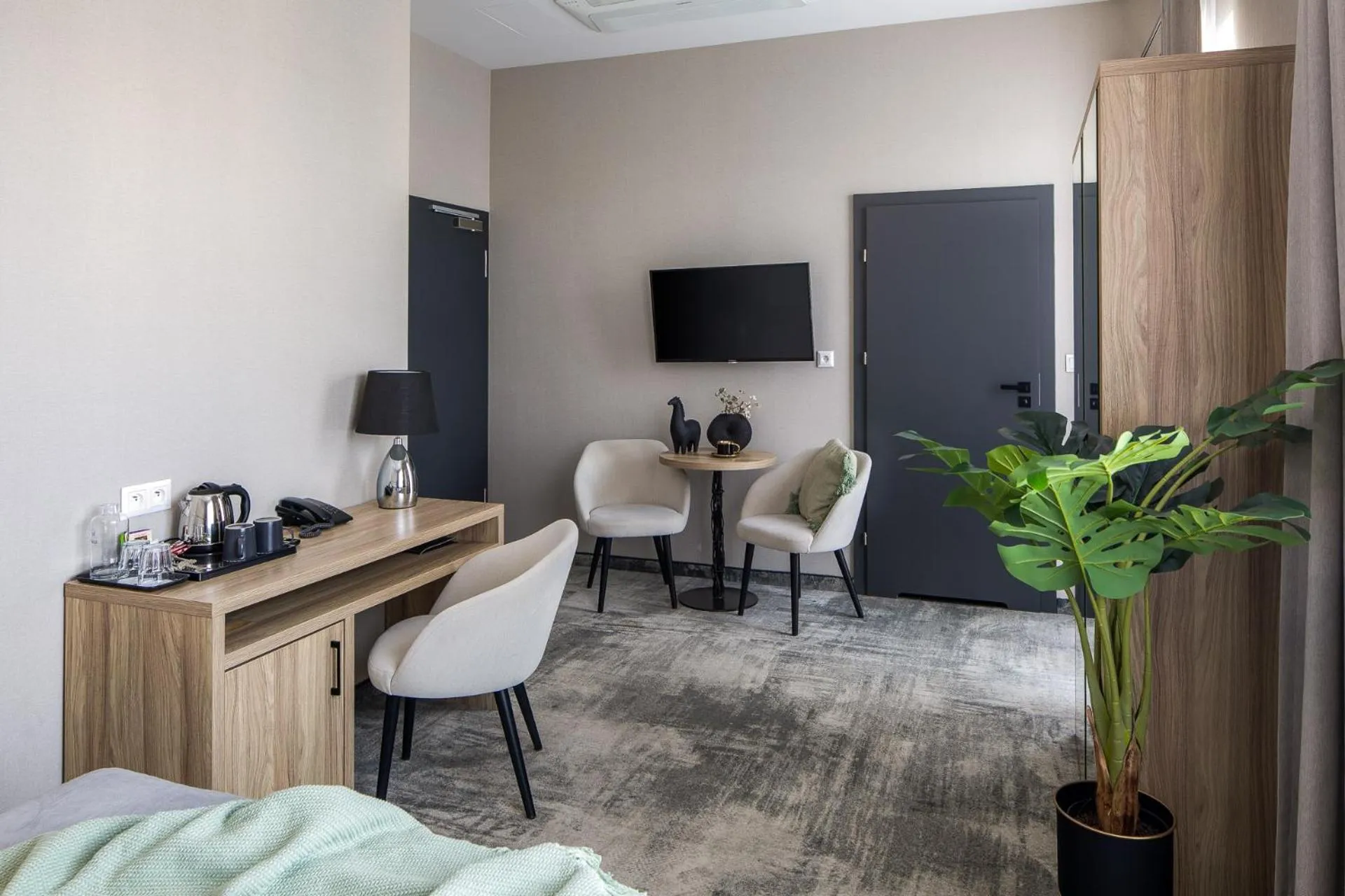 TV and multimedia in Dream Boutique Aparthotel