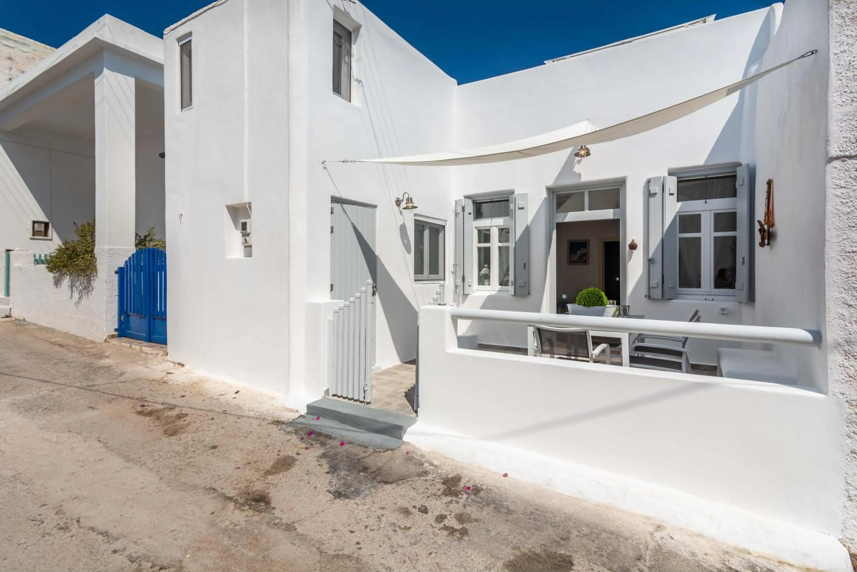 Facade/entrance in Casa Nostalgia