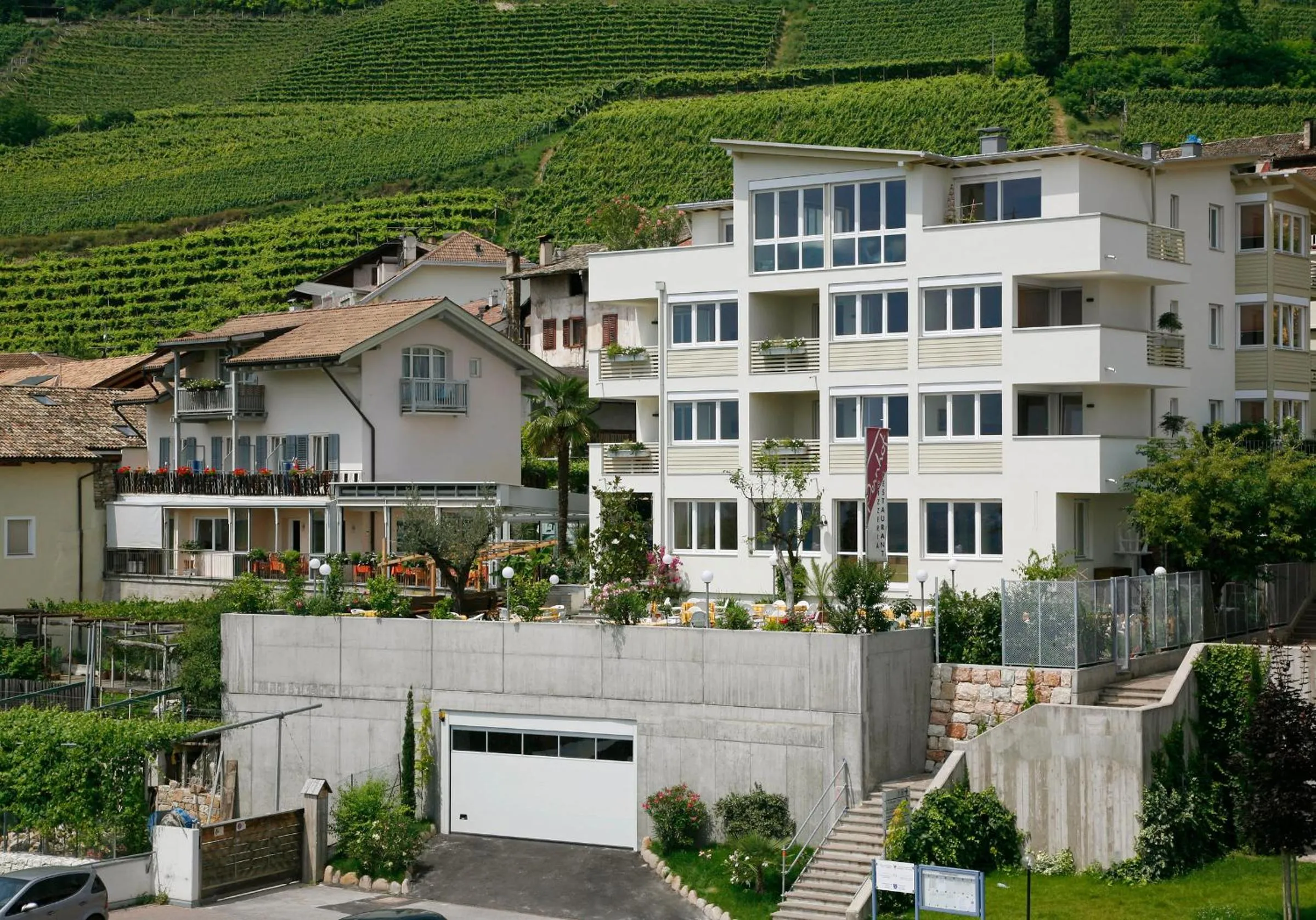Garden in Ansitz am Eck by Hotel Pernhof