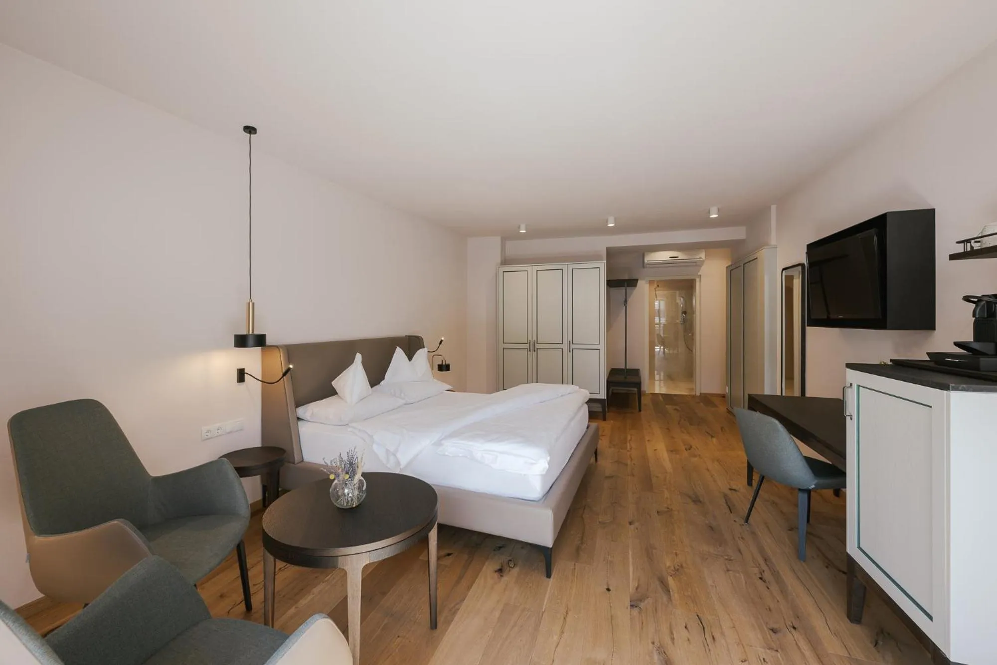 Photo of the whole room, Bed in Ansitz am Eck by Hotel Pernhof