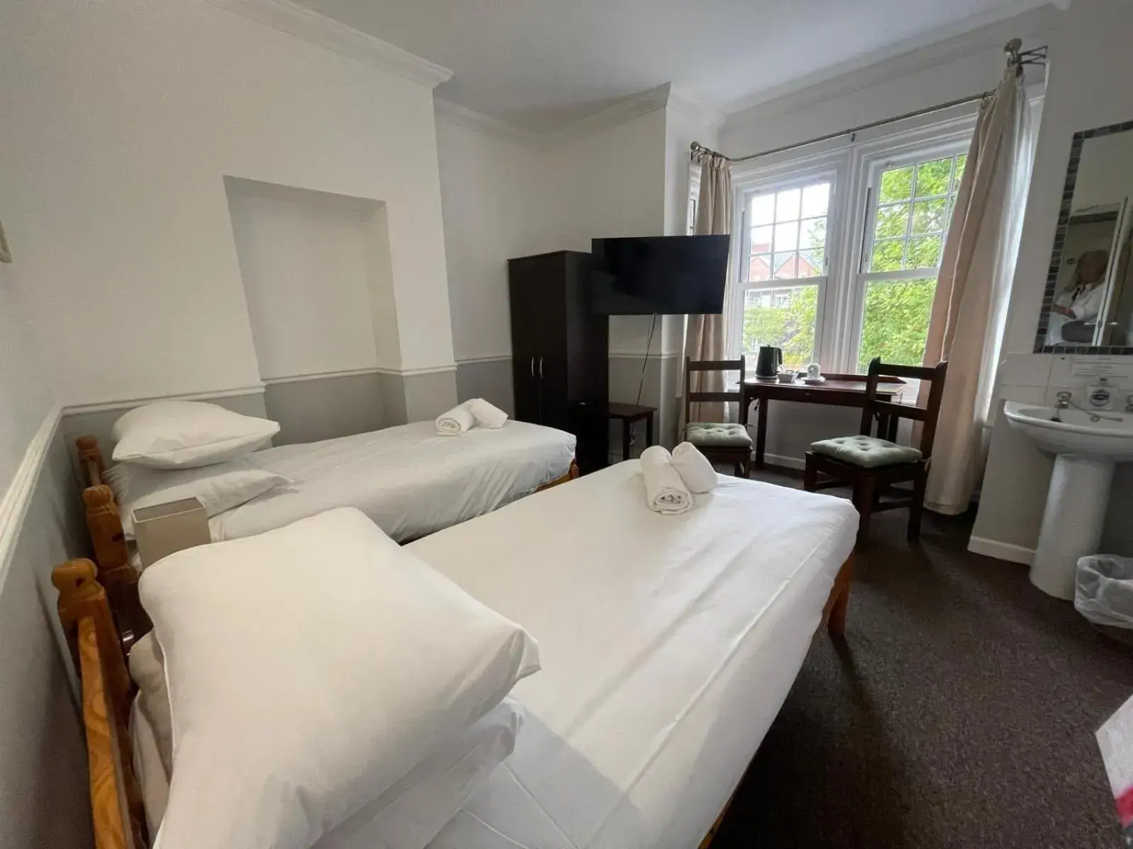 Bedroom, Bed in Central Hotel Bedroom, Bed in Central Hotel