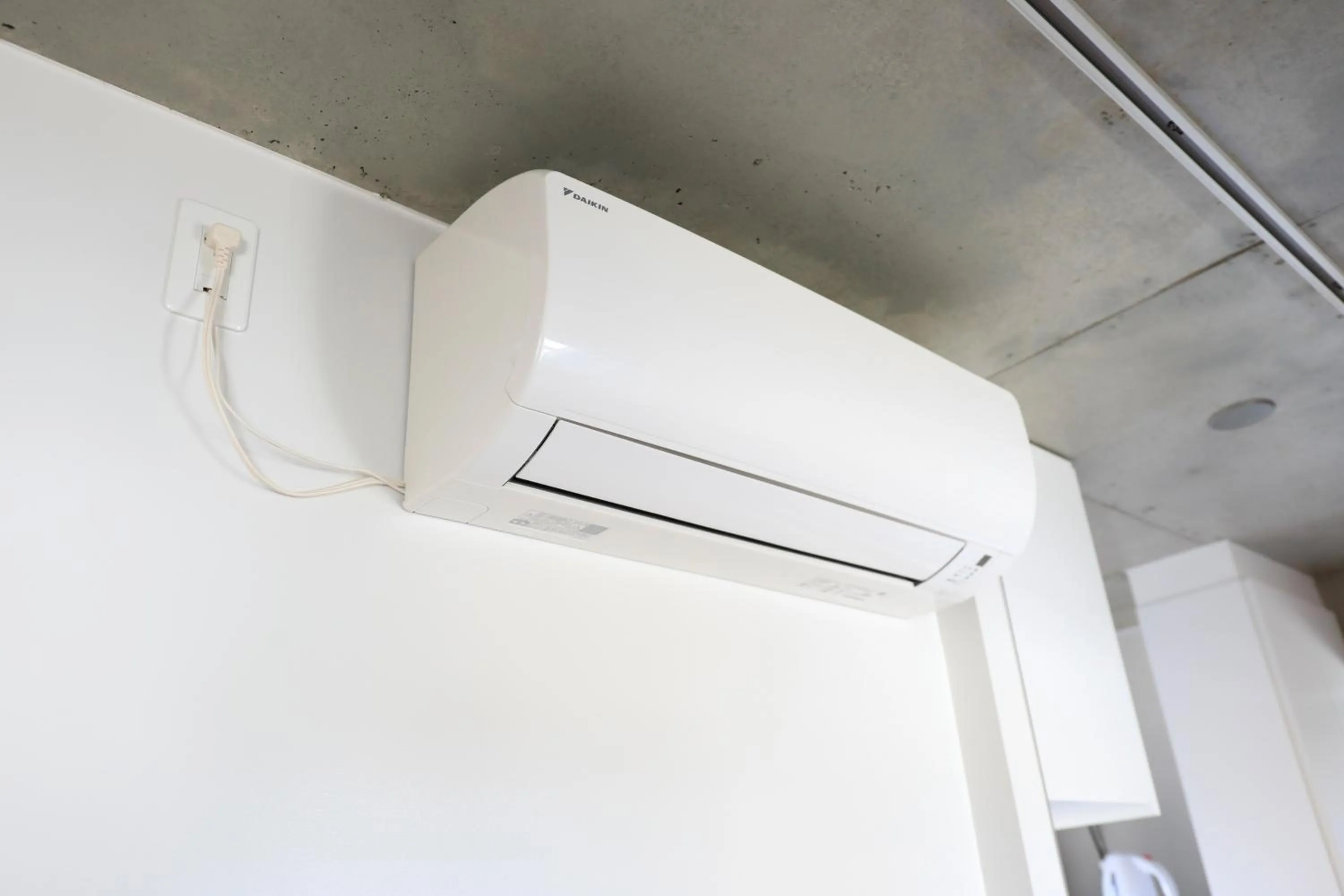 Area and facilities in Laffitte Tokyo WEST