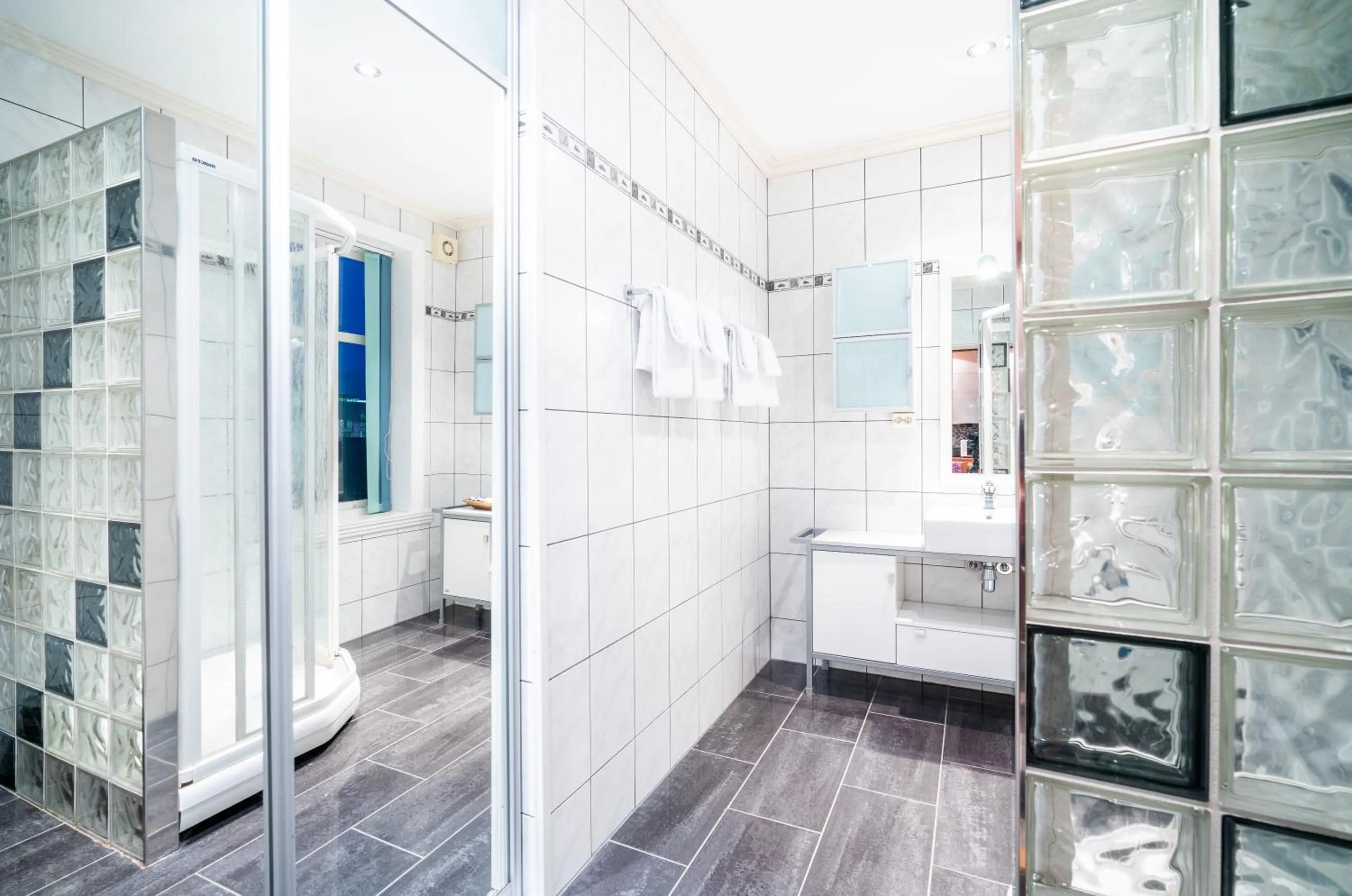 Shower in Enter Tromsø - Exclusive Apartments